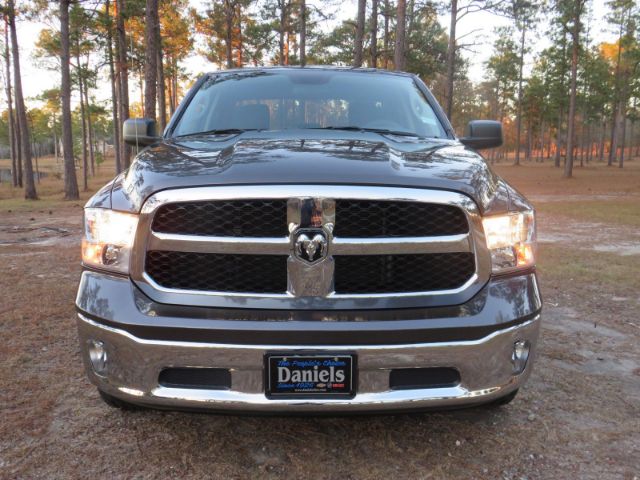 Photo 4 VIN: 1C6RR6FT5KS574030 - RAM 1500 CLASSIC 