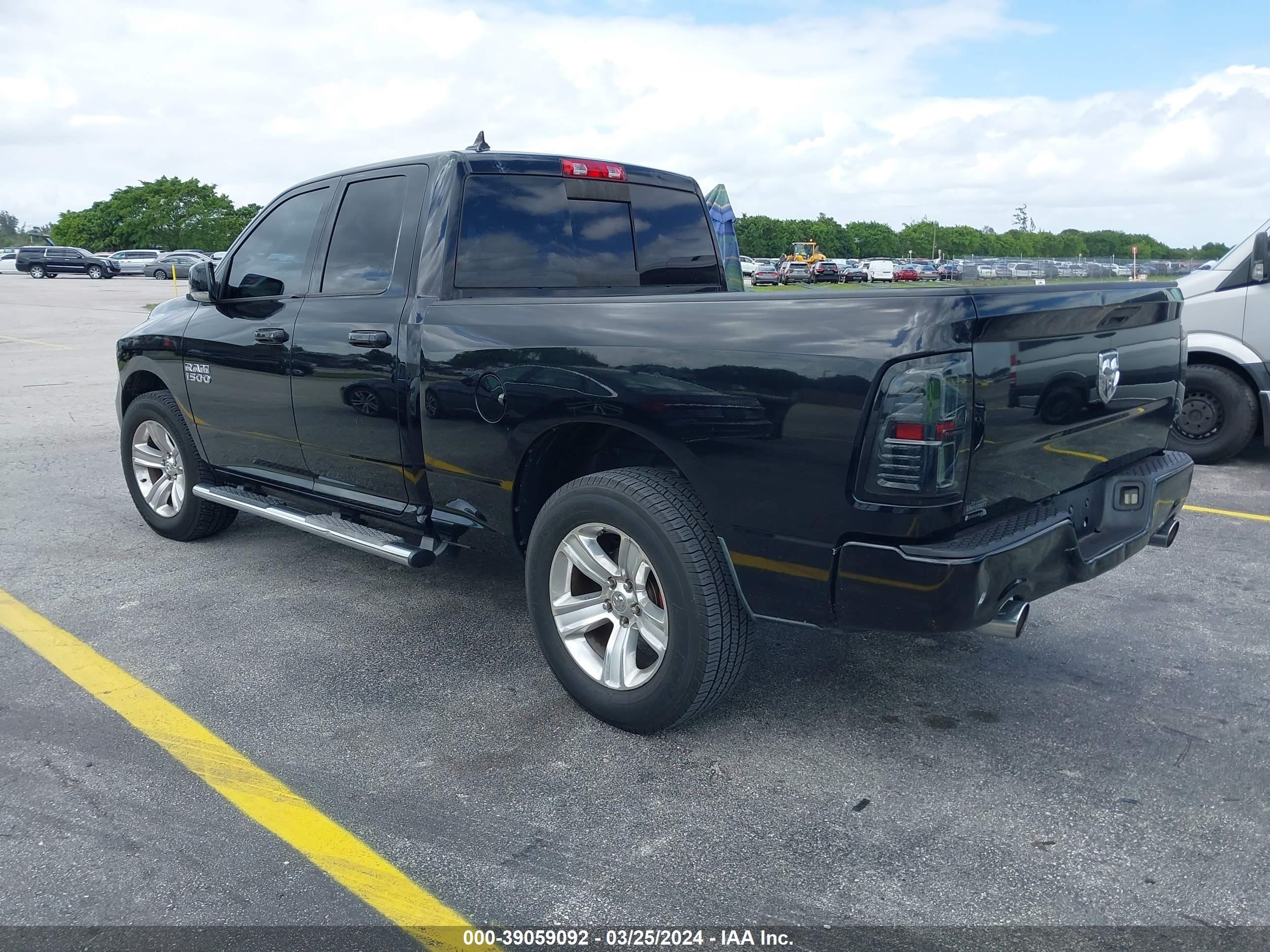 Photo 2 VIN: 1C6RR6HTXES113973 - RAM 1500 