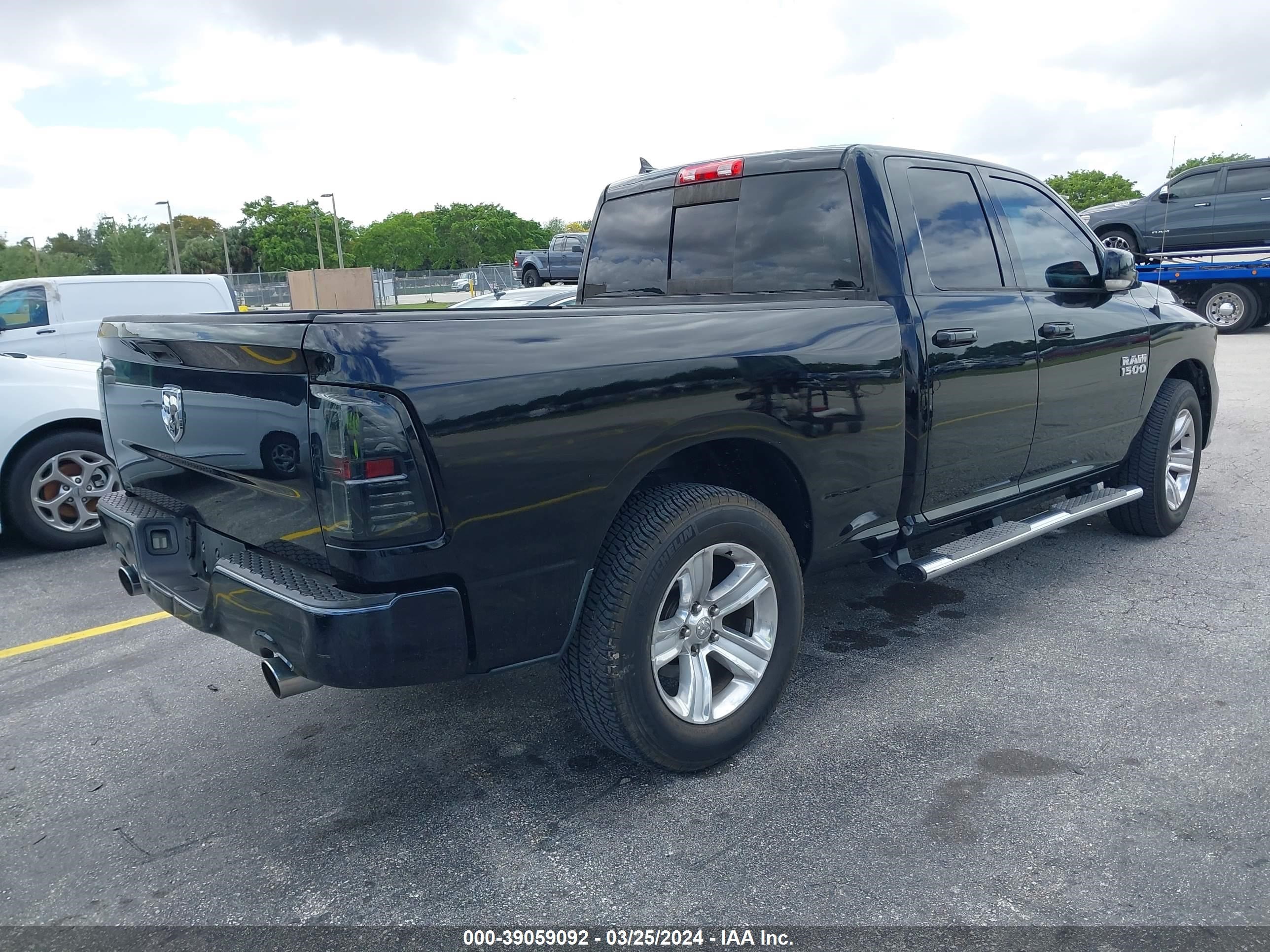 Photo 3 VIN: 1C6RR6HTXES113973 - RAM 1500 