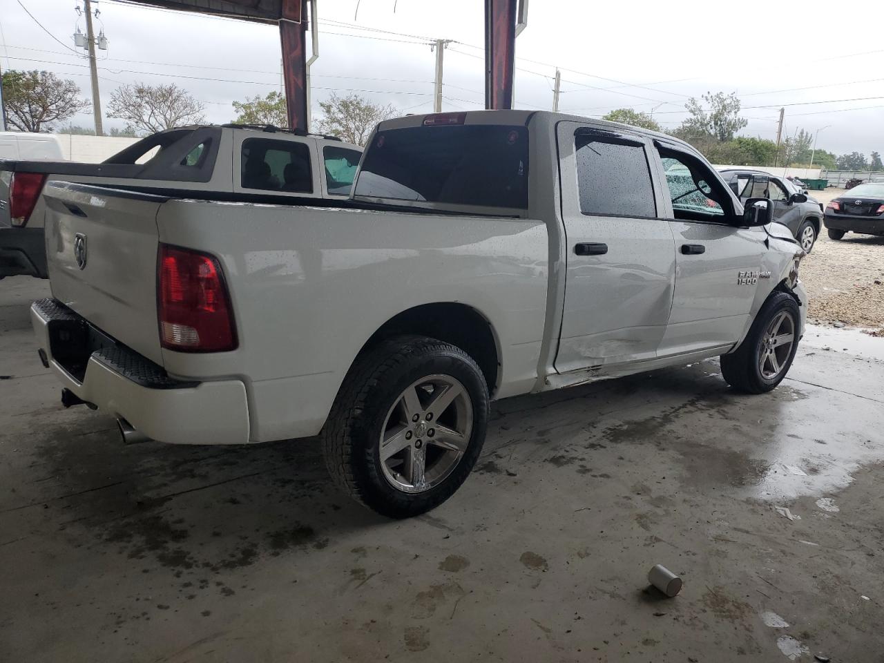 Photo 2 VIN: 1C6RR6KTXFS554058 - RAM 1500 