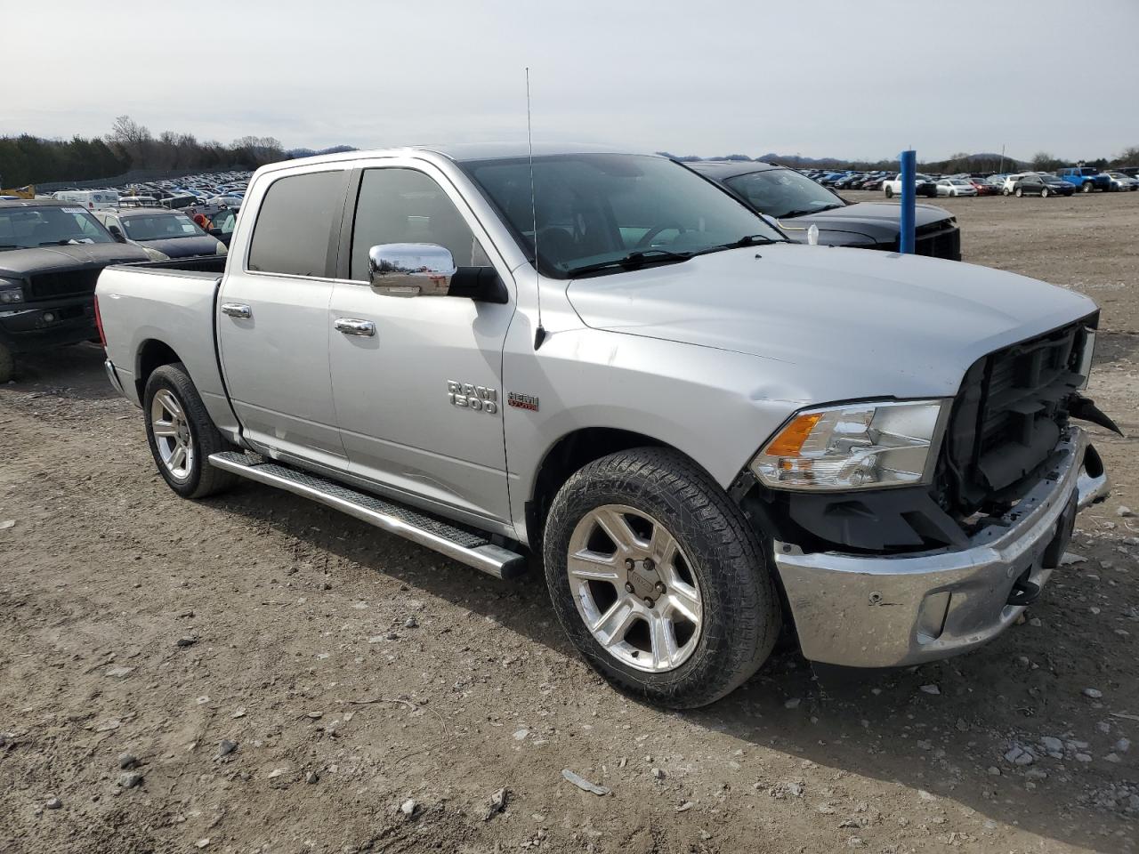 Photo 3 VIN: 1C6RR6LT1JS183315 - RAM 1500 