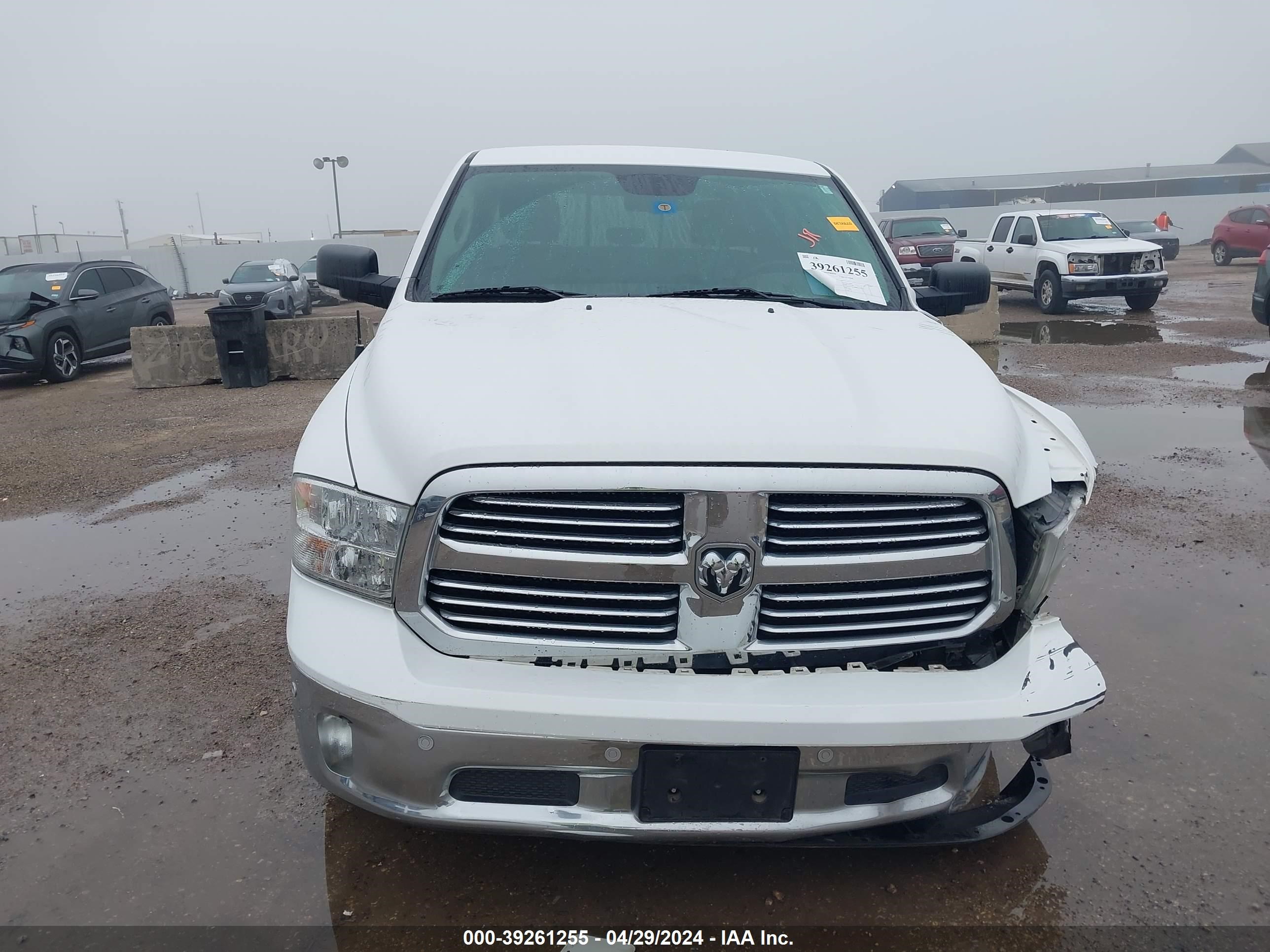 Photo 11 VIN: 1C6RR6LT1KS516355 - RAM 1500 