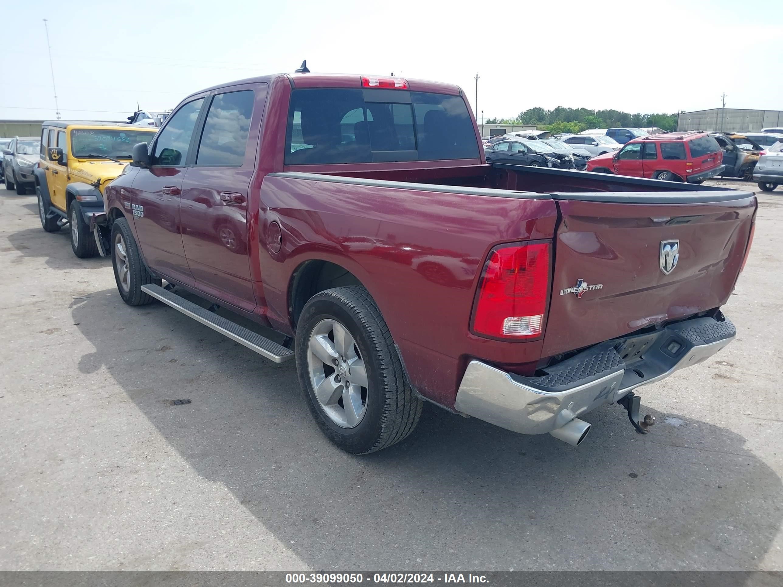 Photo 2 VIN: 1C6RR6LT3KS539314 - RAM 1500 