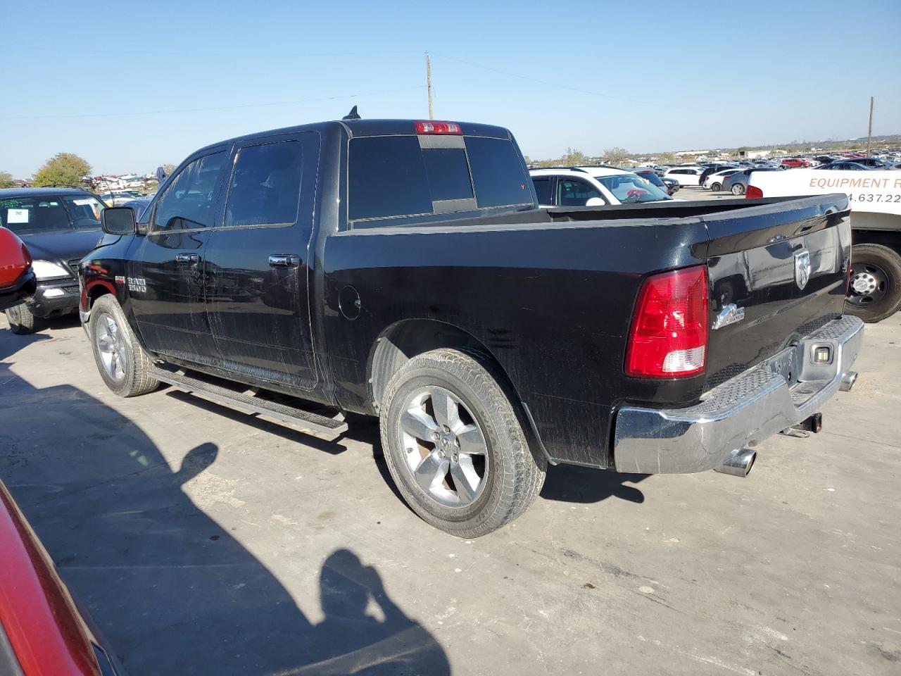 Photo 2 VIN: 1C6RR6LT7FS669134 - RAM 1500 