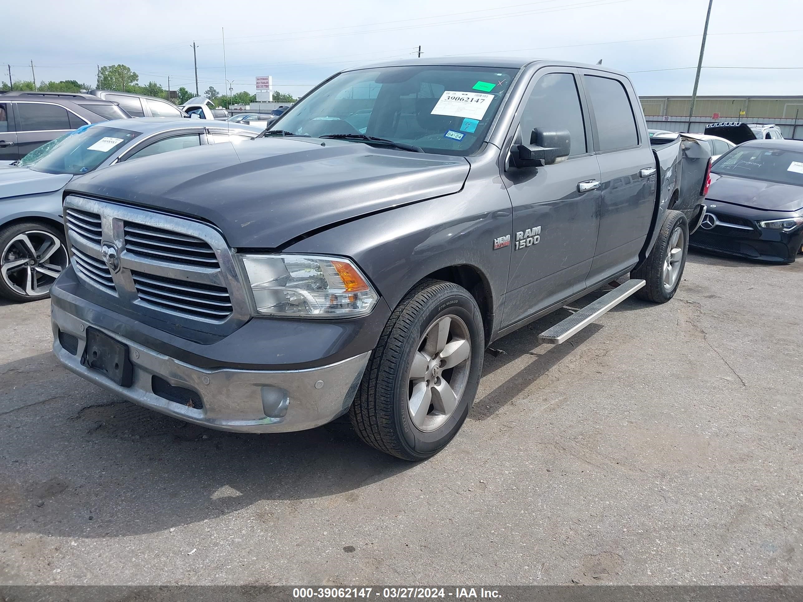 Photo 1 VIN: 1C6RR6LT7HS556108 - RAM 1500 