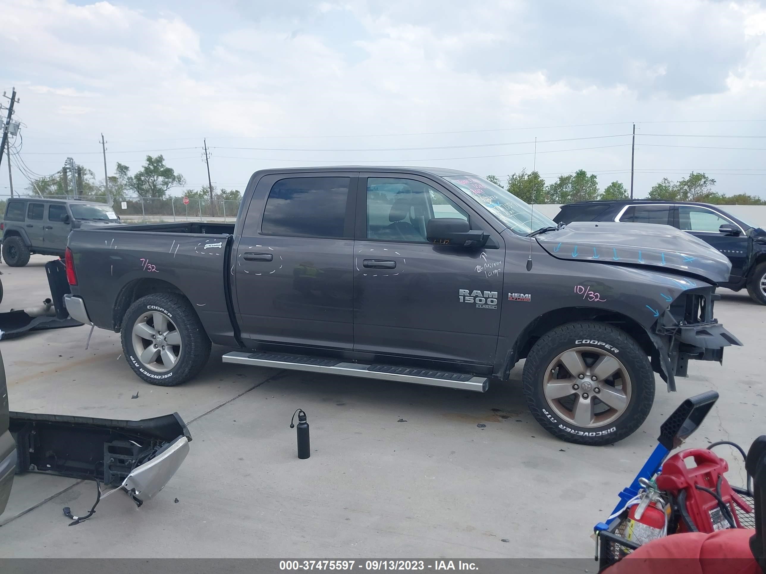 Photo 13 VIN: 1C6RR6LT7KS512794 - RAM 1500 