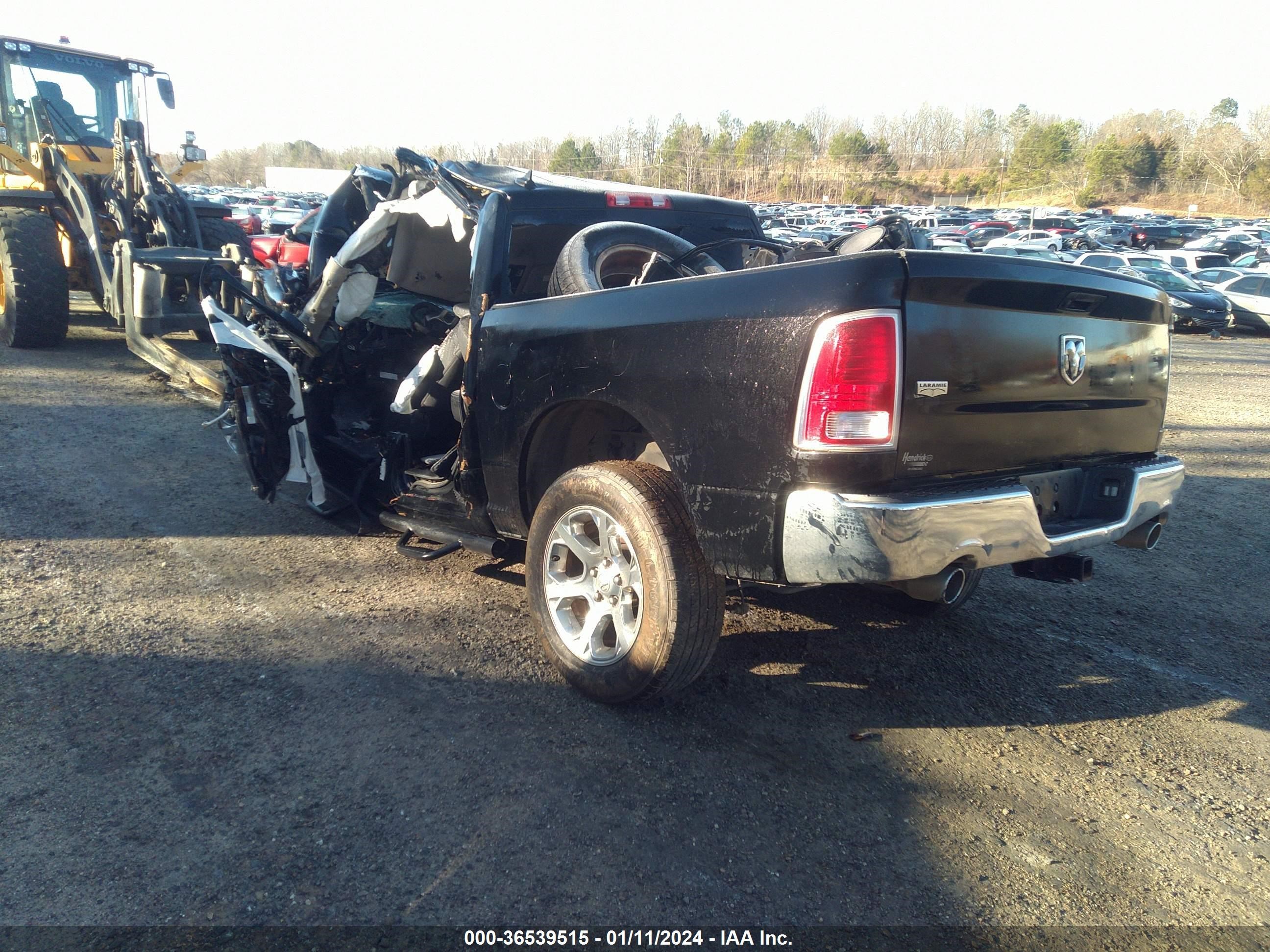 Photo 2 VIN: 1C6RR6NM6KS709607 - RAM 1500 