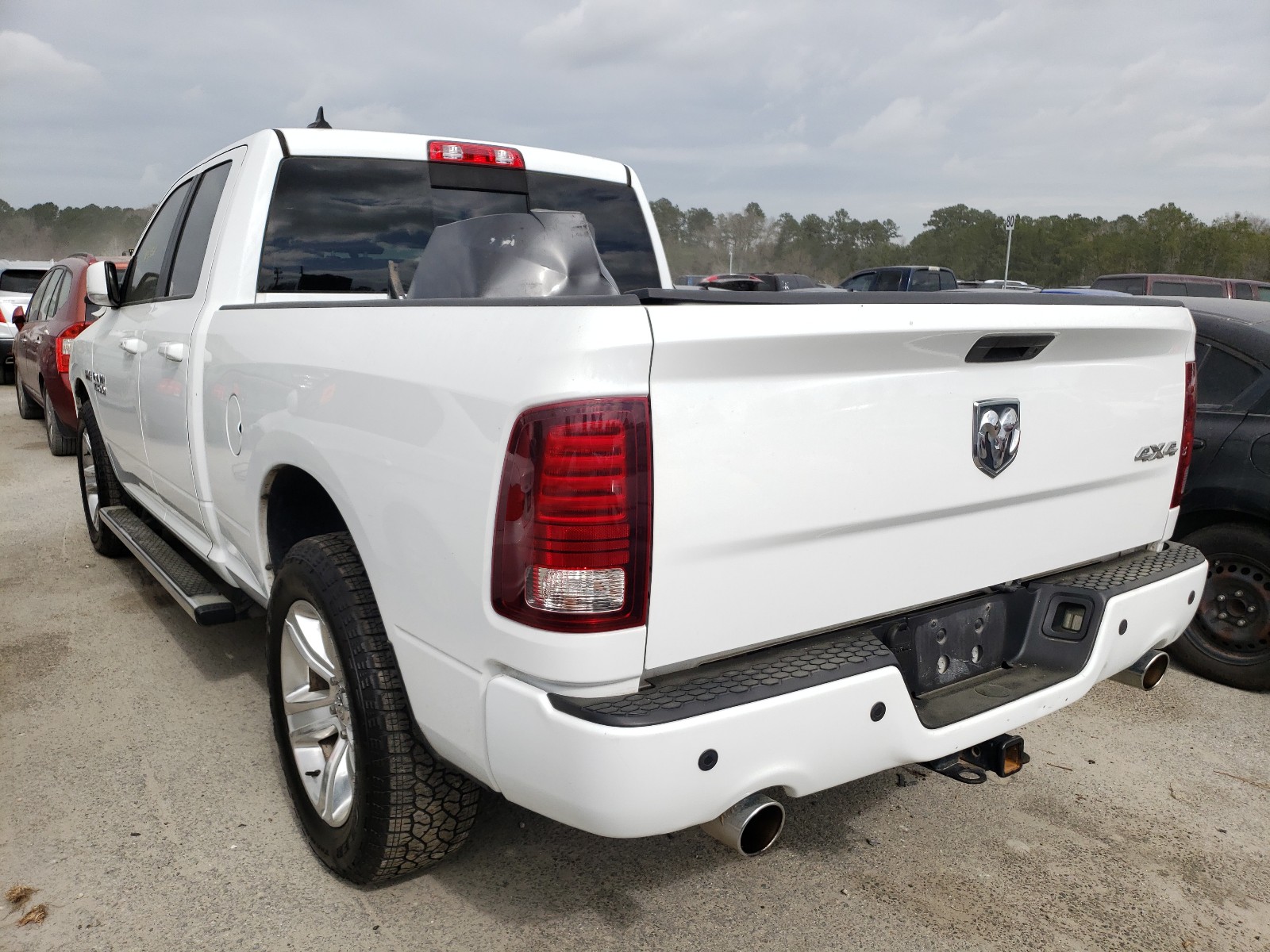 Photo 2 VIN: 1C6RR7HT8DS671227 - RAM 1500 SPORT 