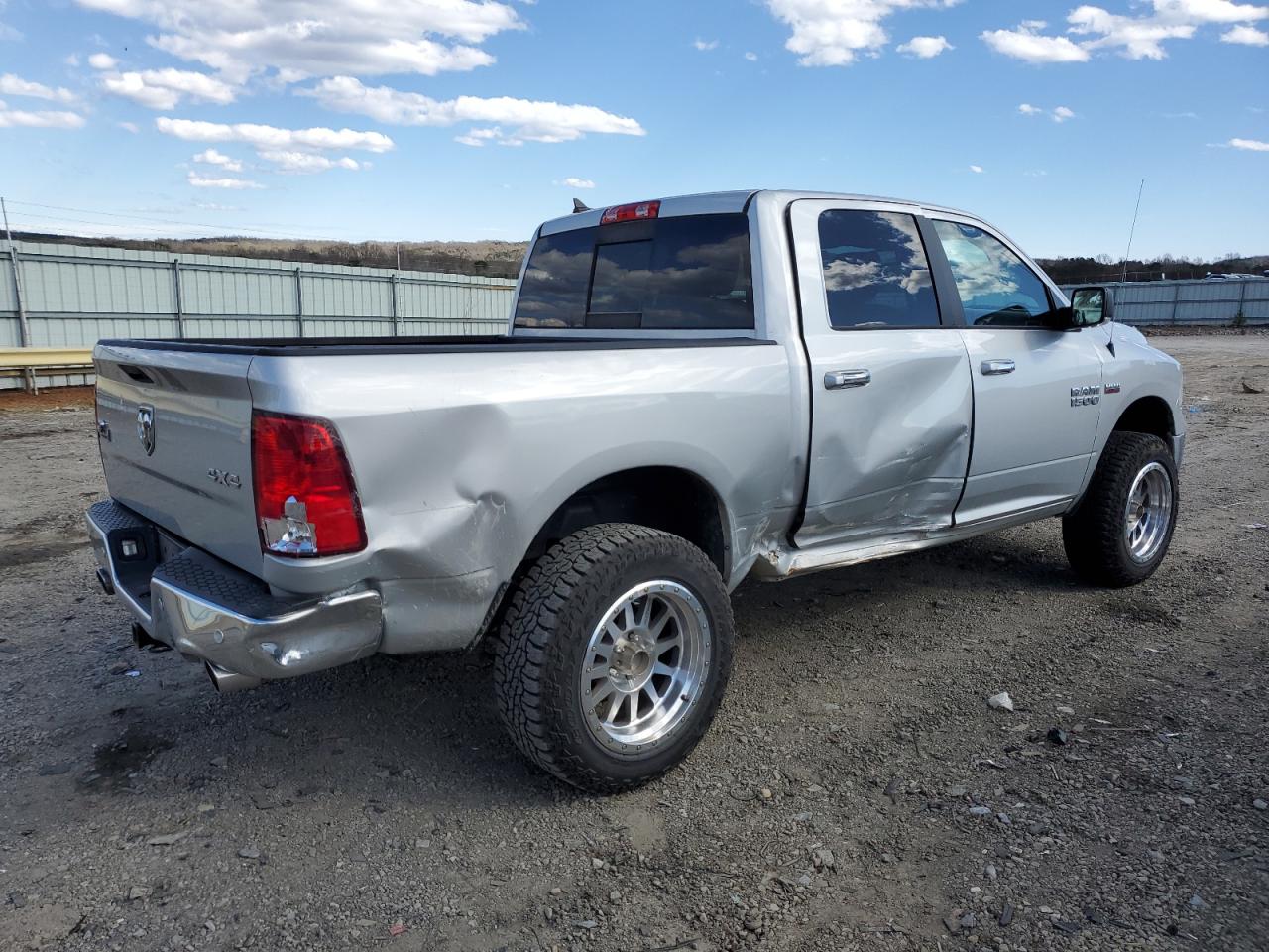 Photo 2 VIN: 1C6RR7LT1GS130290 - RAM 1500 