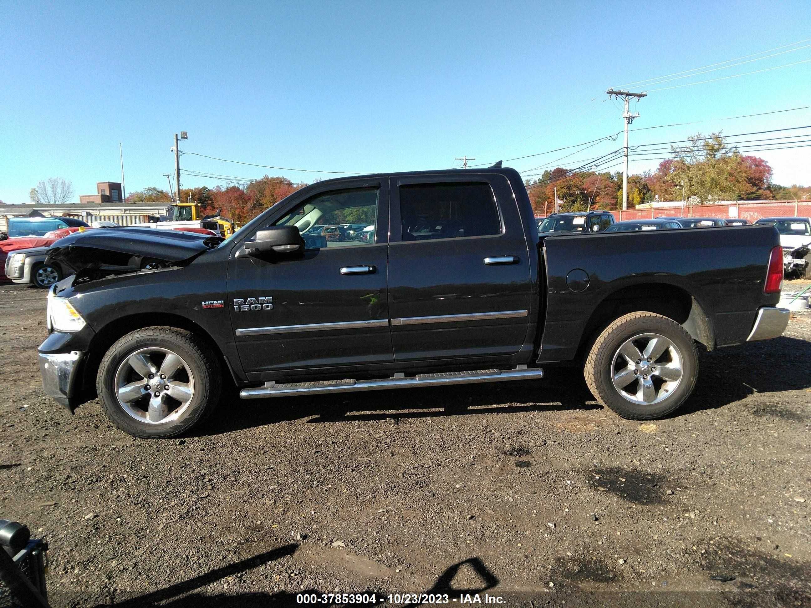 Photo 13 VIN: 1C6RR7LT1GS138051 - RAM 1500 