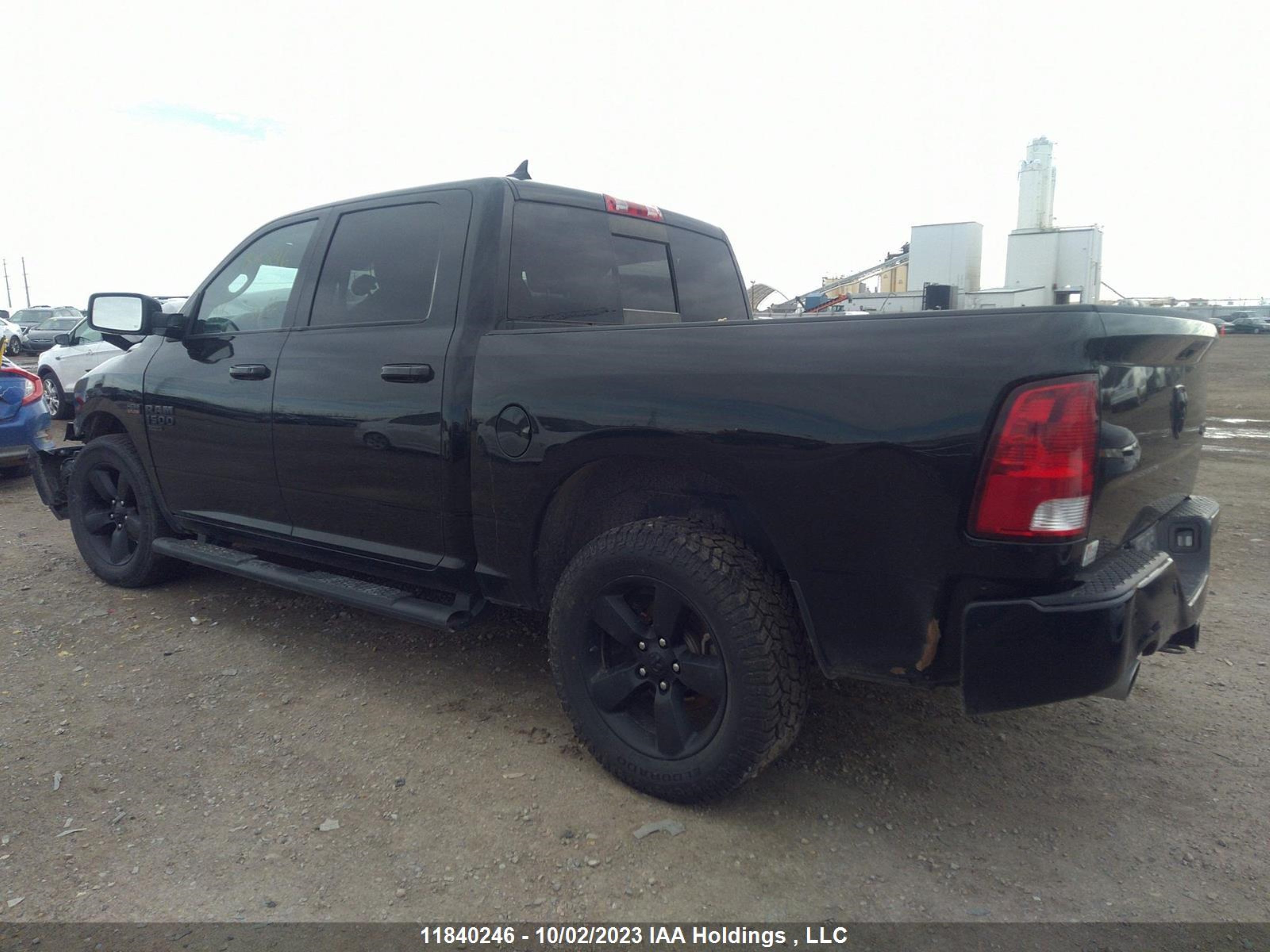 Photo 2 VIN: 1C6RR7LT1KS667928 - RAM 1500 