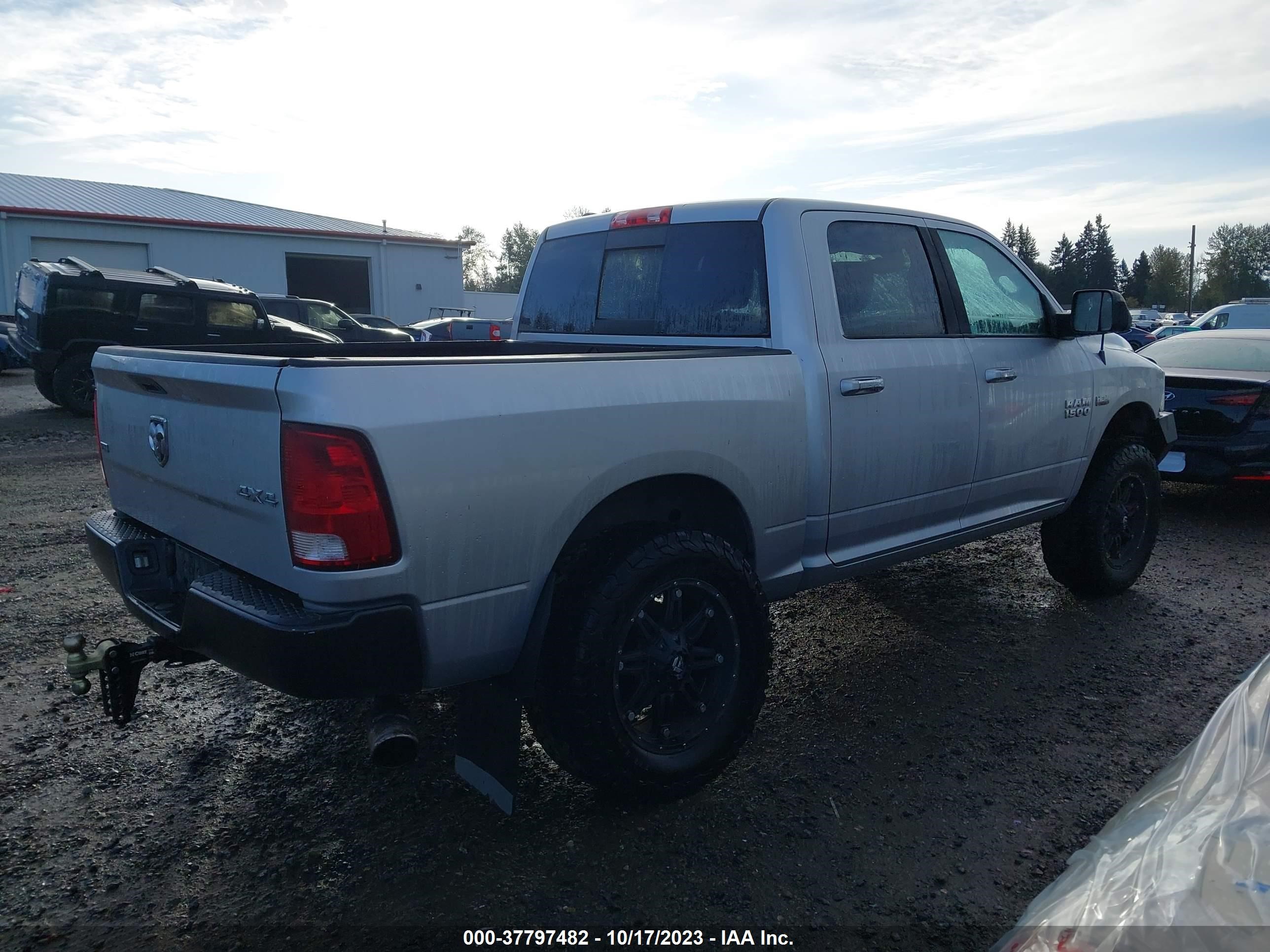 Photo 3 VIN: 1C6RR7LT2GS335245 - RAM 1500 