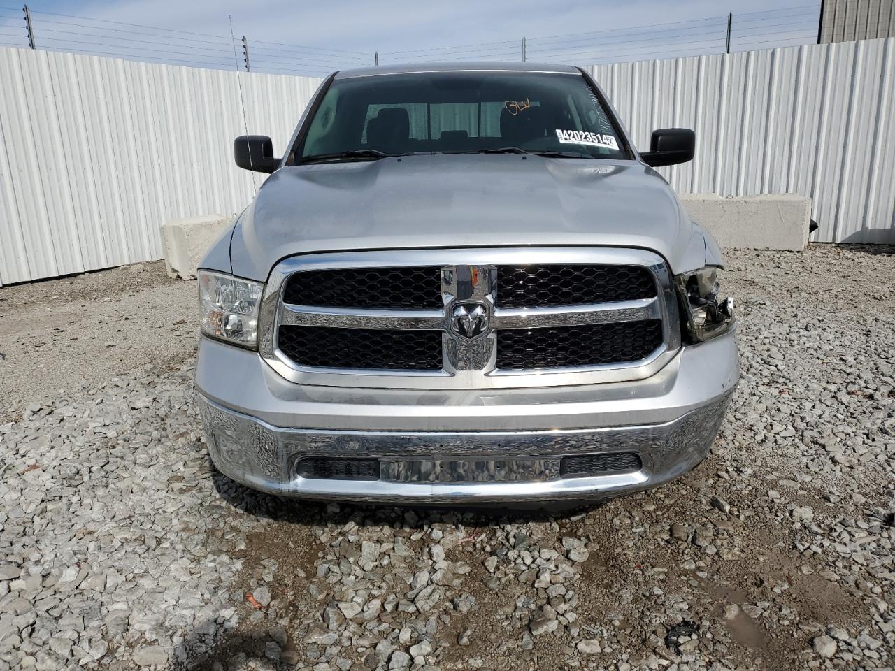 Photo 4 VIN: 1C6RR7LT3JS289416 - RAM 1500 