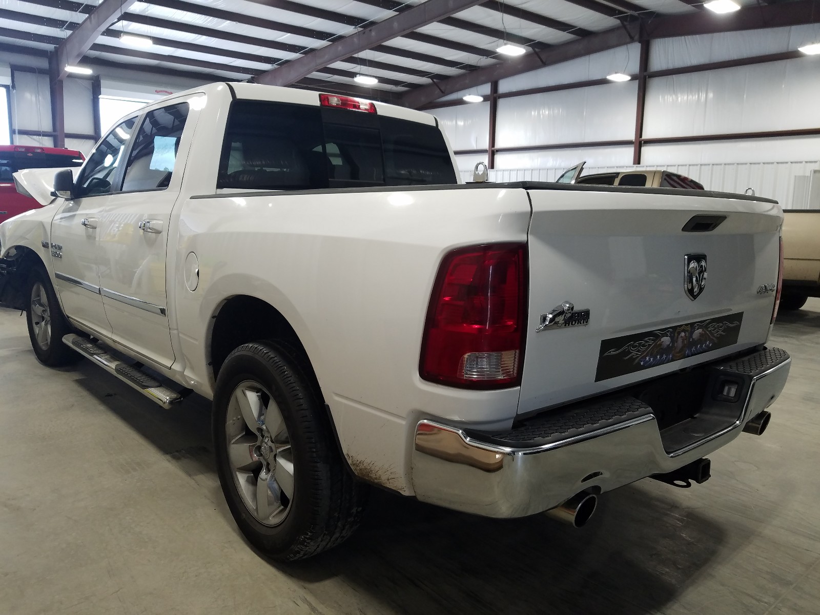 Photo 2 VIN: 1C6RR7LT7ES182911 - RAM 1500 SLT 