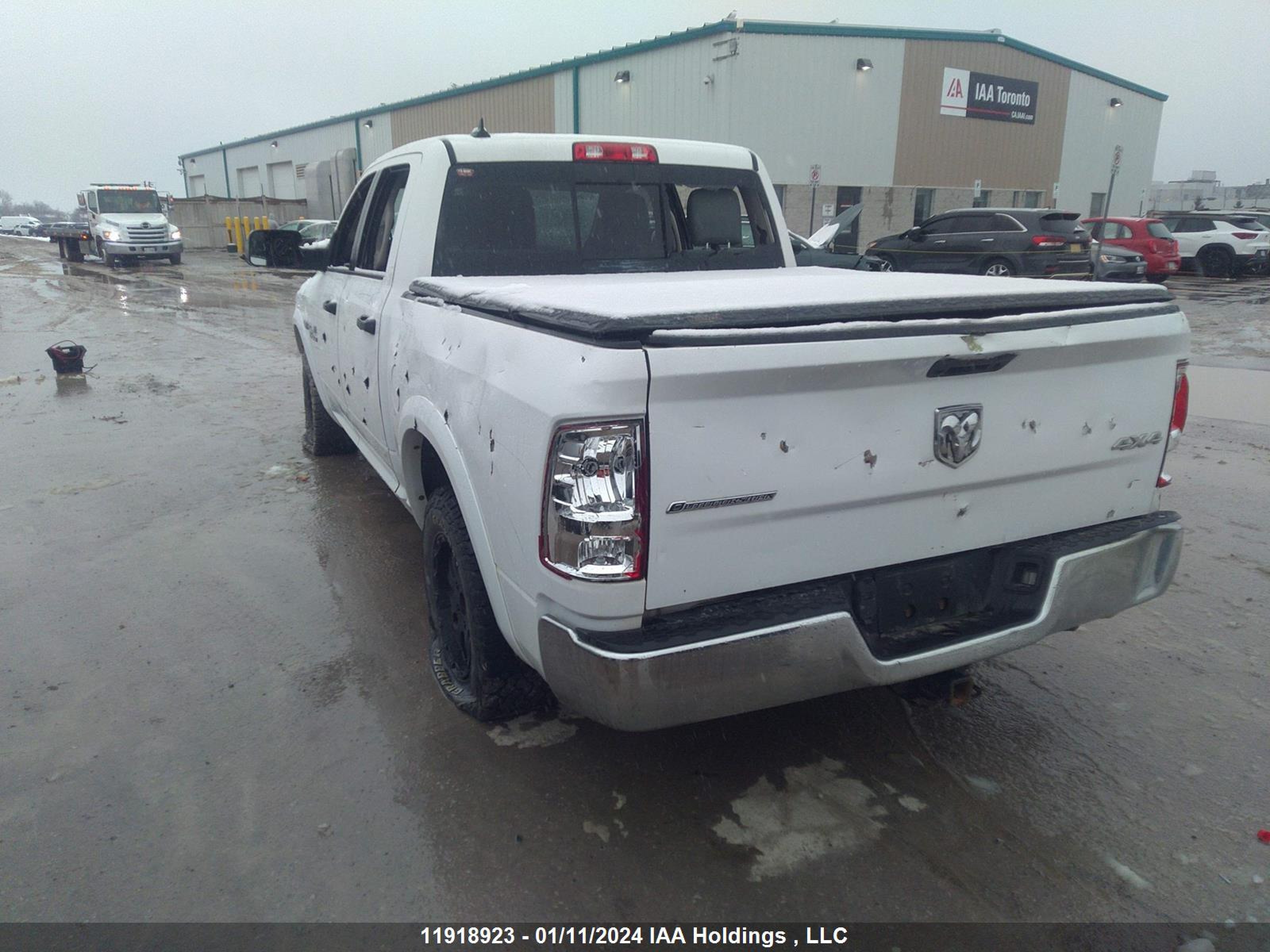 Photo 2 VIN: 1C6RR7LT7GS120105 - RAM 1500 