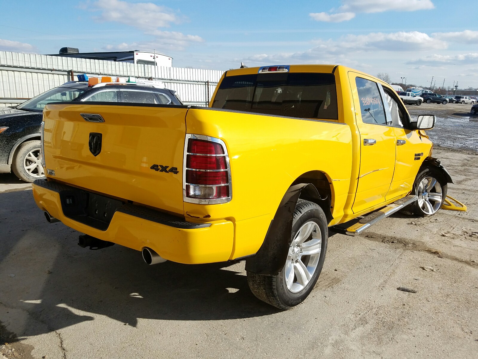 Photo 3 VIN: 1C6RR7MT7GS305608 - RAM 1500 SPORT 