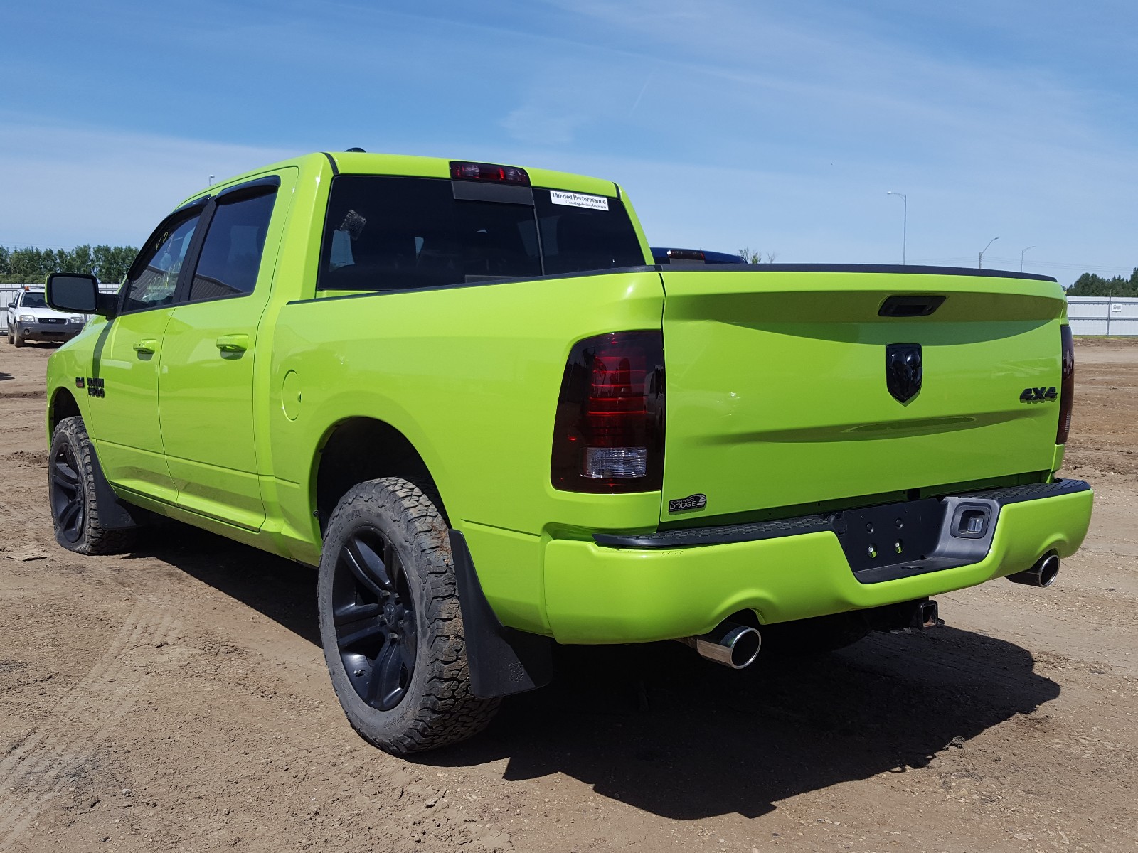 Photo 2 VIN: 1C6RR7MT8HS769931 - RAM 1500 SPORT 