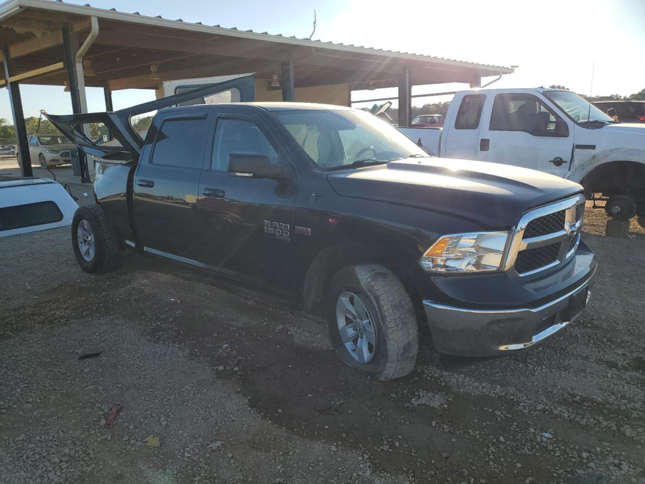 Photo 3 VIN: 1C6RR7TTXKS550896 - RAM 1500 