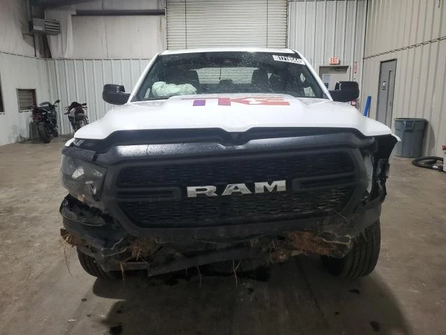 Photo 4 VIN: 1C6SRECG4PN559821 - RAM 1500 TRADE 