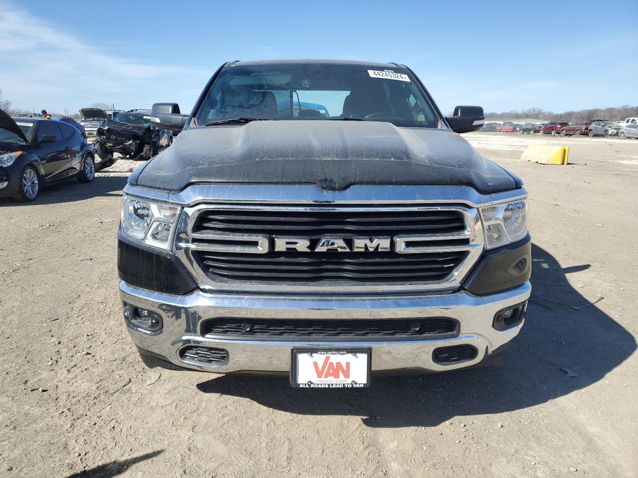 Photo 4 VIN: 1C6SRFFT3MN576183 - RAM 1500 