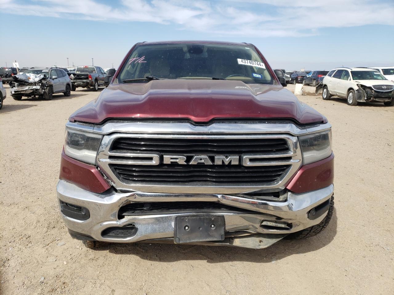 Photo 4 VIN: 1C6SRFFT4KN538409 - RAM 1500 