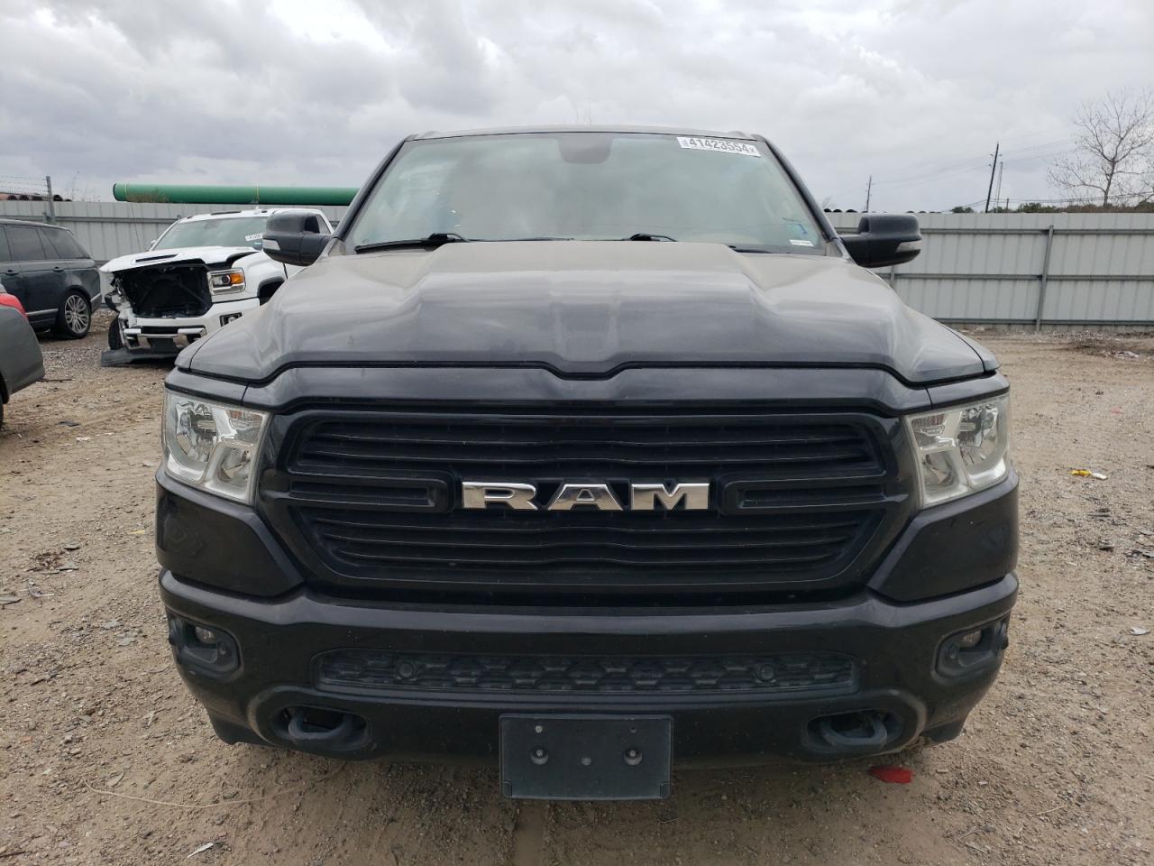 Photo 4 VIN: 1C6SRFFT6KN781574 - RAM 1500 