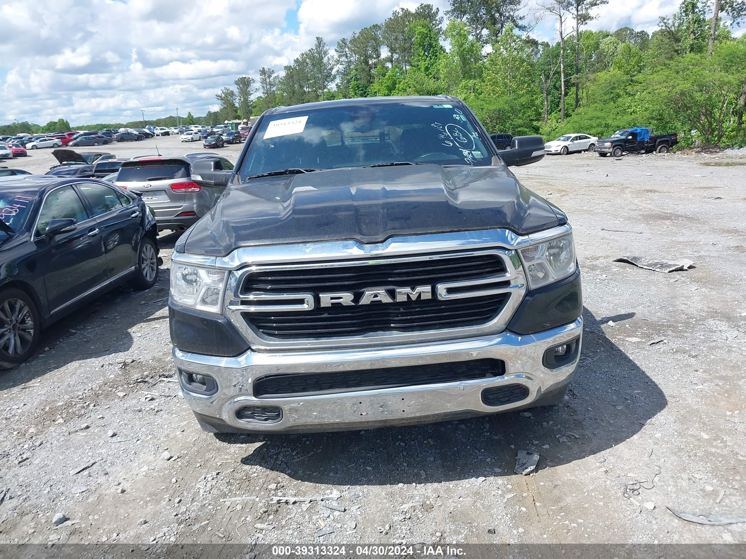 Photo 11 VIN: 1C6SRFFT8KN696784 - RAM 1500 