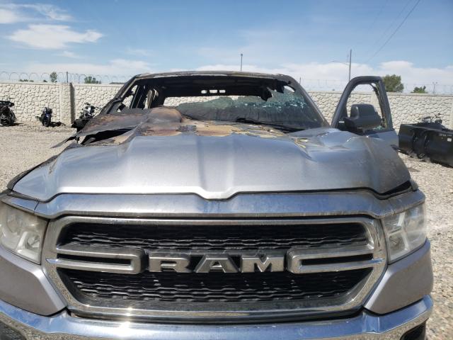 Photo 6 VIN: 1C6SRFGT8KN525399 - RAM 1500 TRADE 