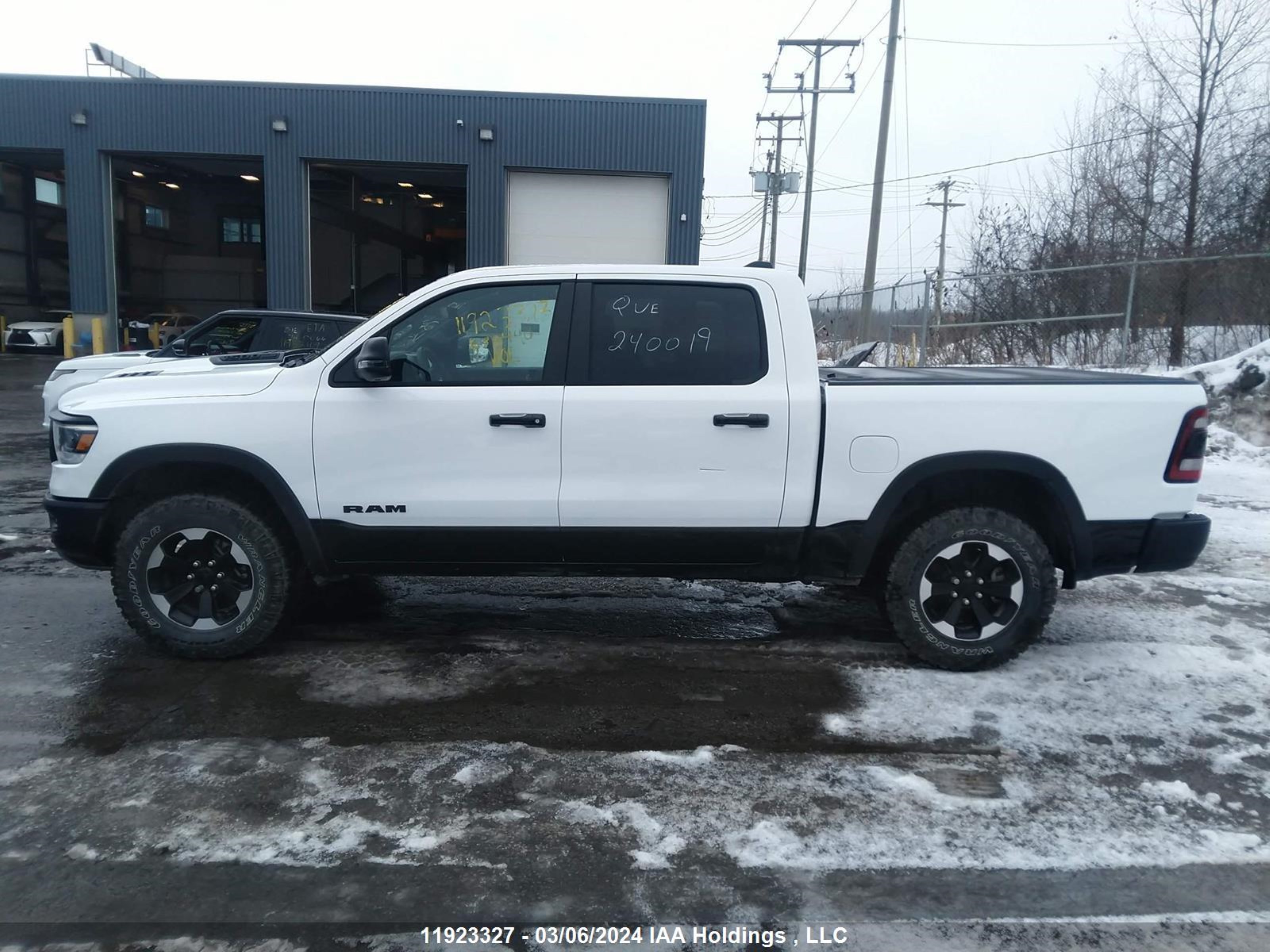 Photo 13 VIN: 1C6SRFLT1PN680440 - DODGE RAM 