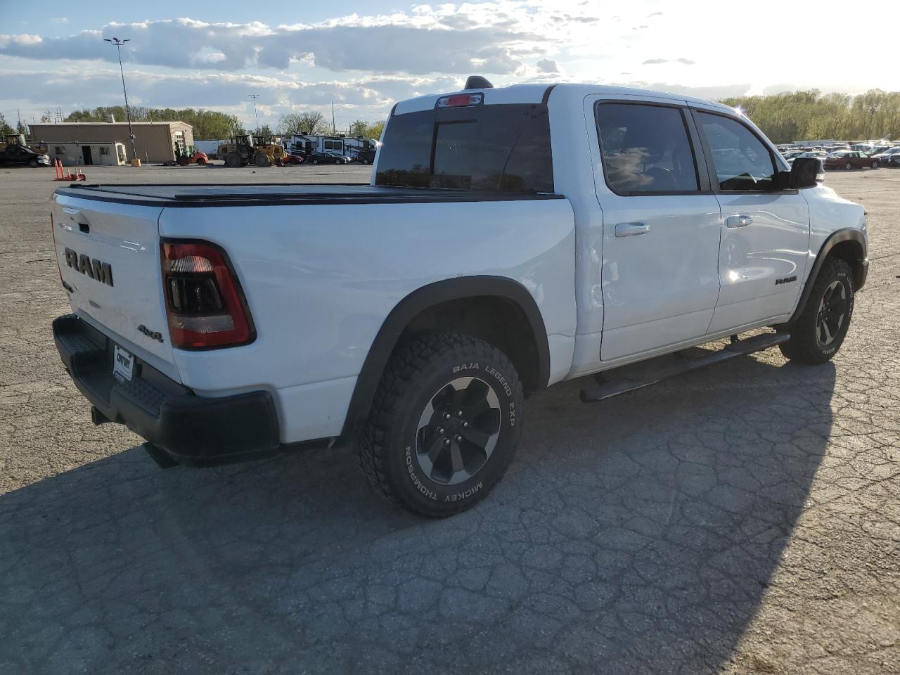 Photo 2 VIN: 1C6SRFLT9KN529404 - RAM 1500 