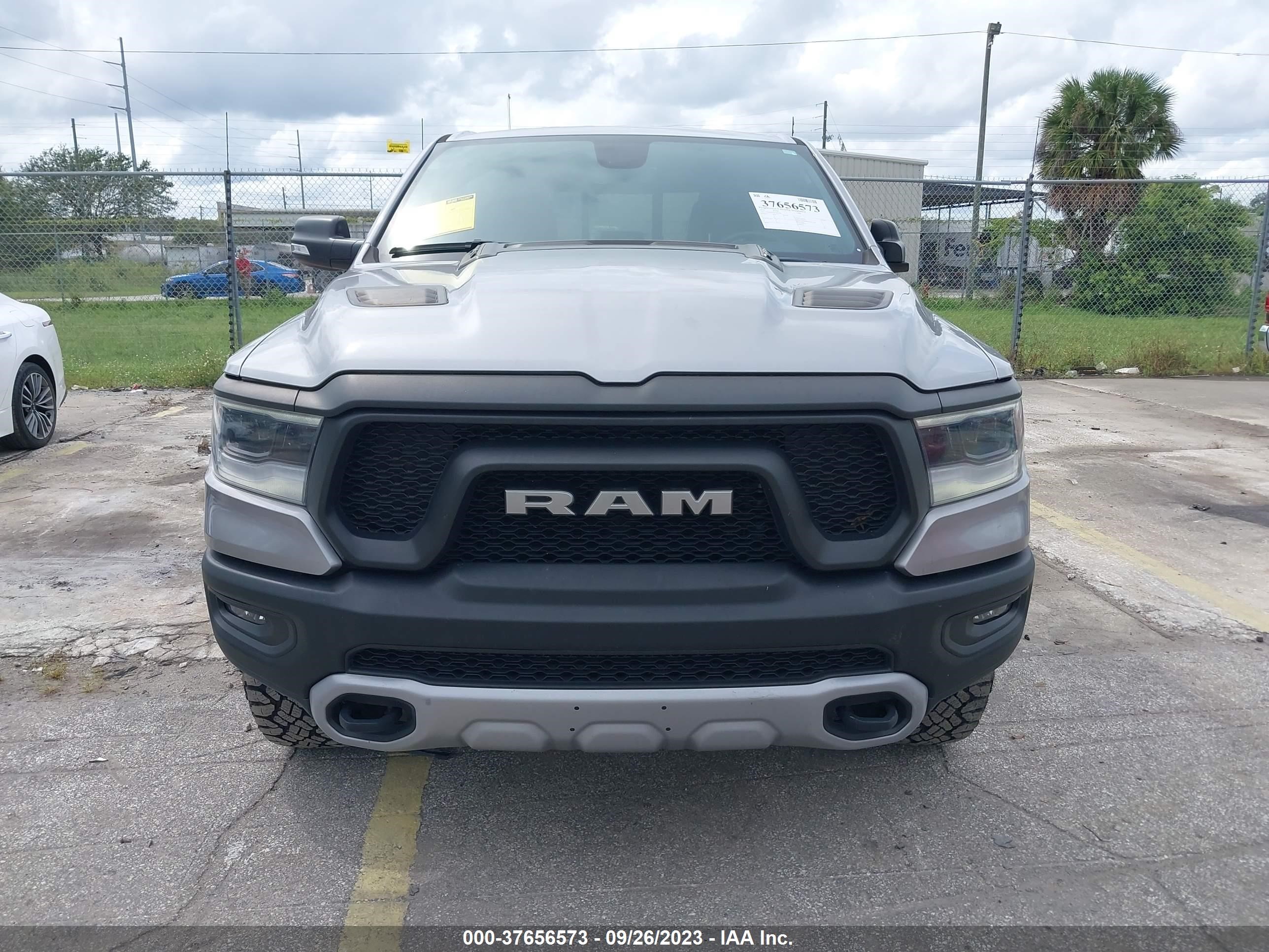 Photo 11 VIN: 1C6SRFLT9LN422581 - RAM 1500 