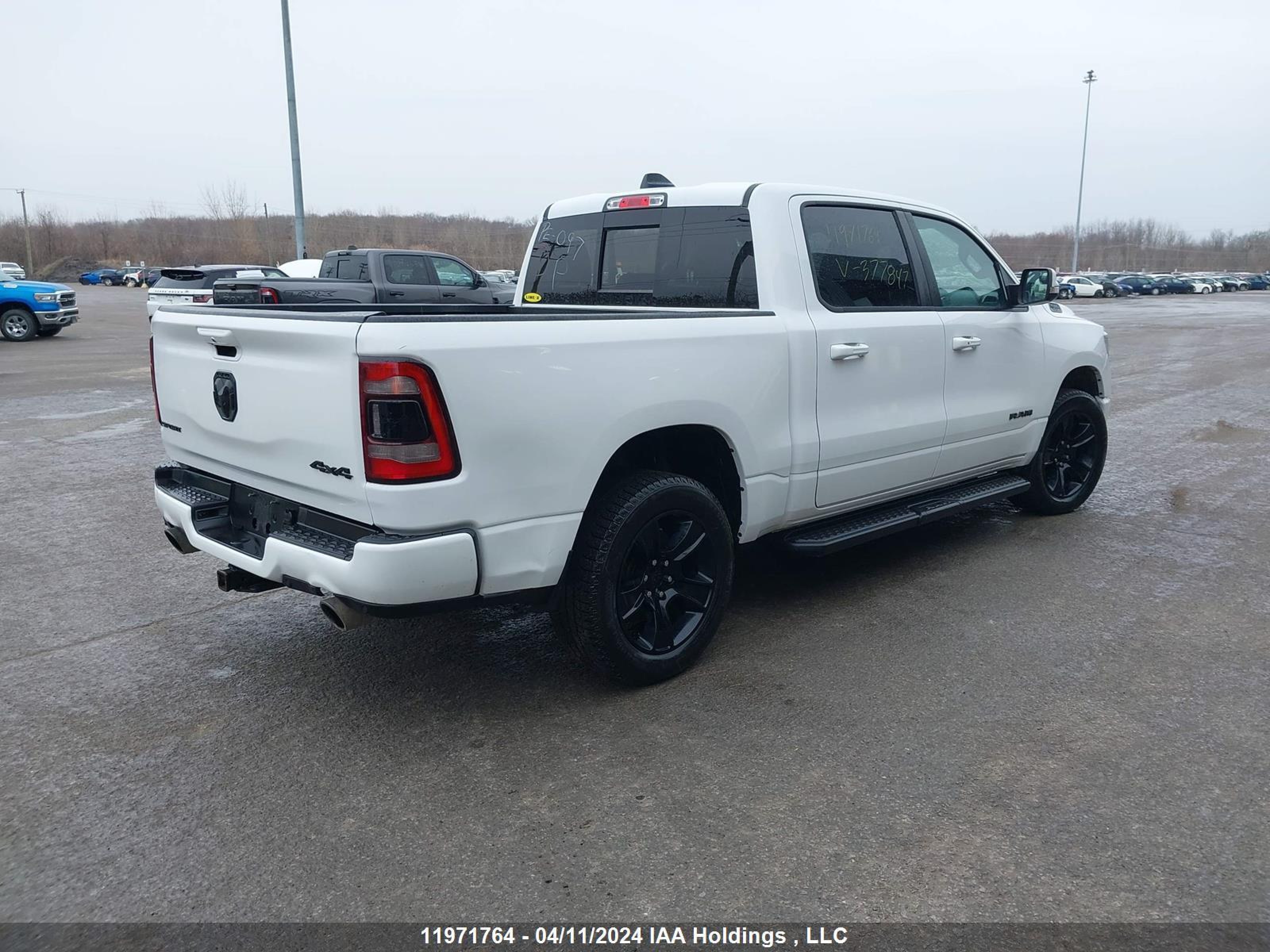 Photo 3 VIN: 1C6SRFVT3NN377847 - DODGE RAM 