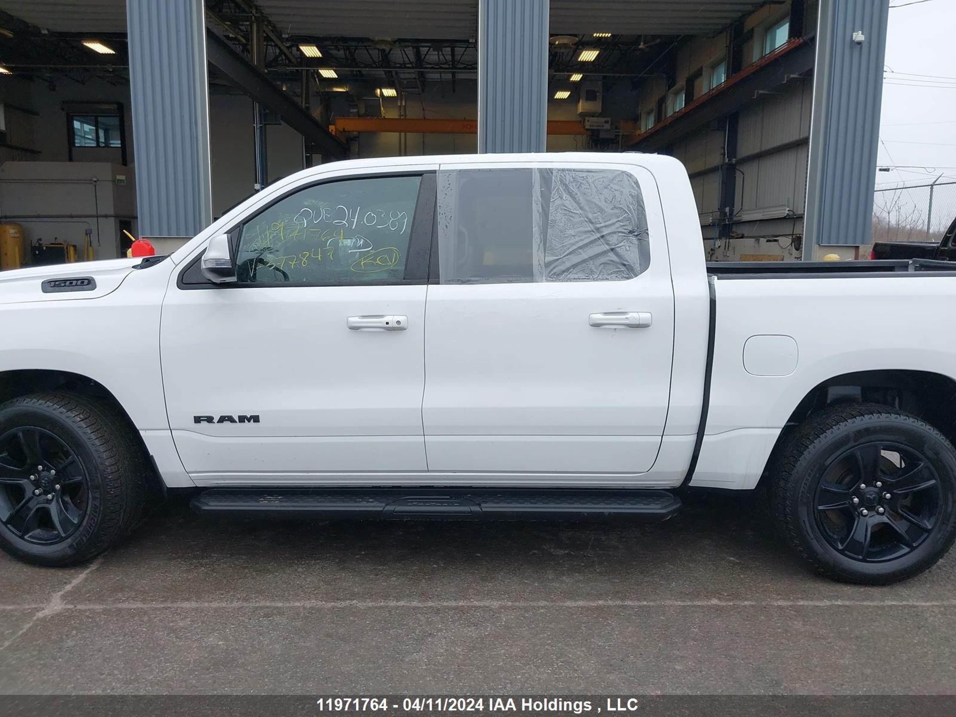 Photo 5 VIN: 1C6SRFVT3NN377847 - DODGE RAM 