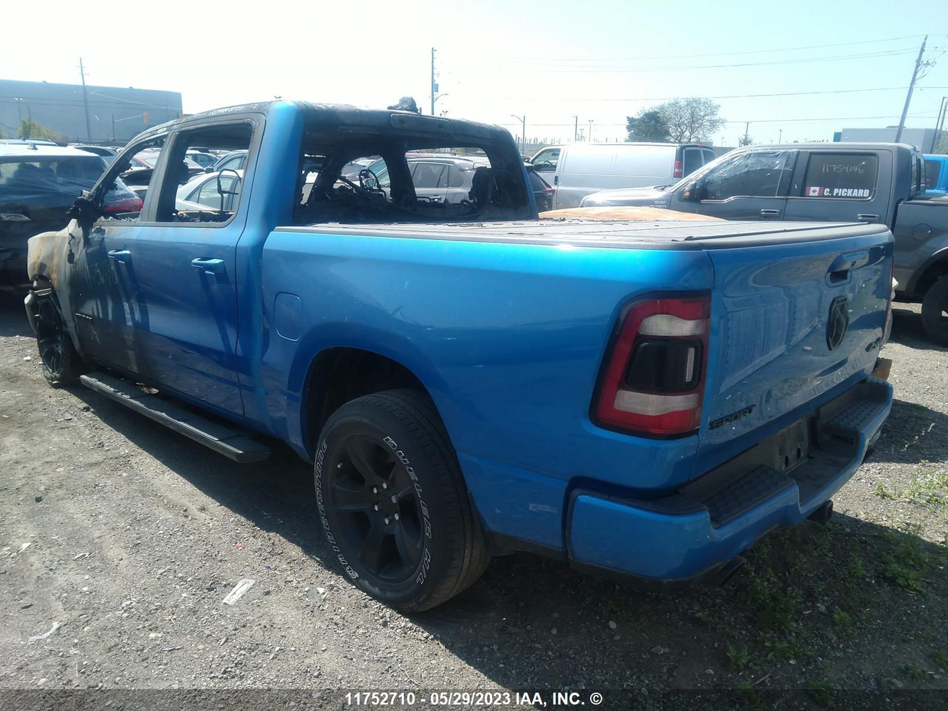 Photo 2 VIN: 1C6SRFVTXMN692305 - RAM 1500 