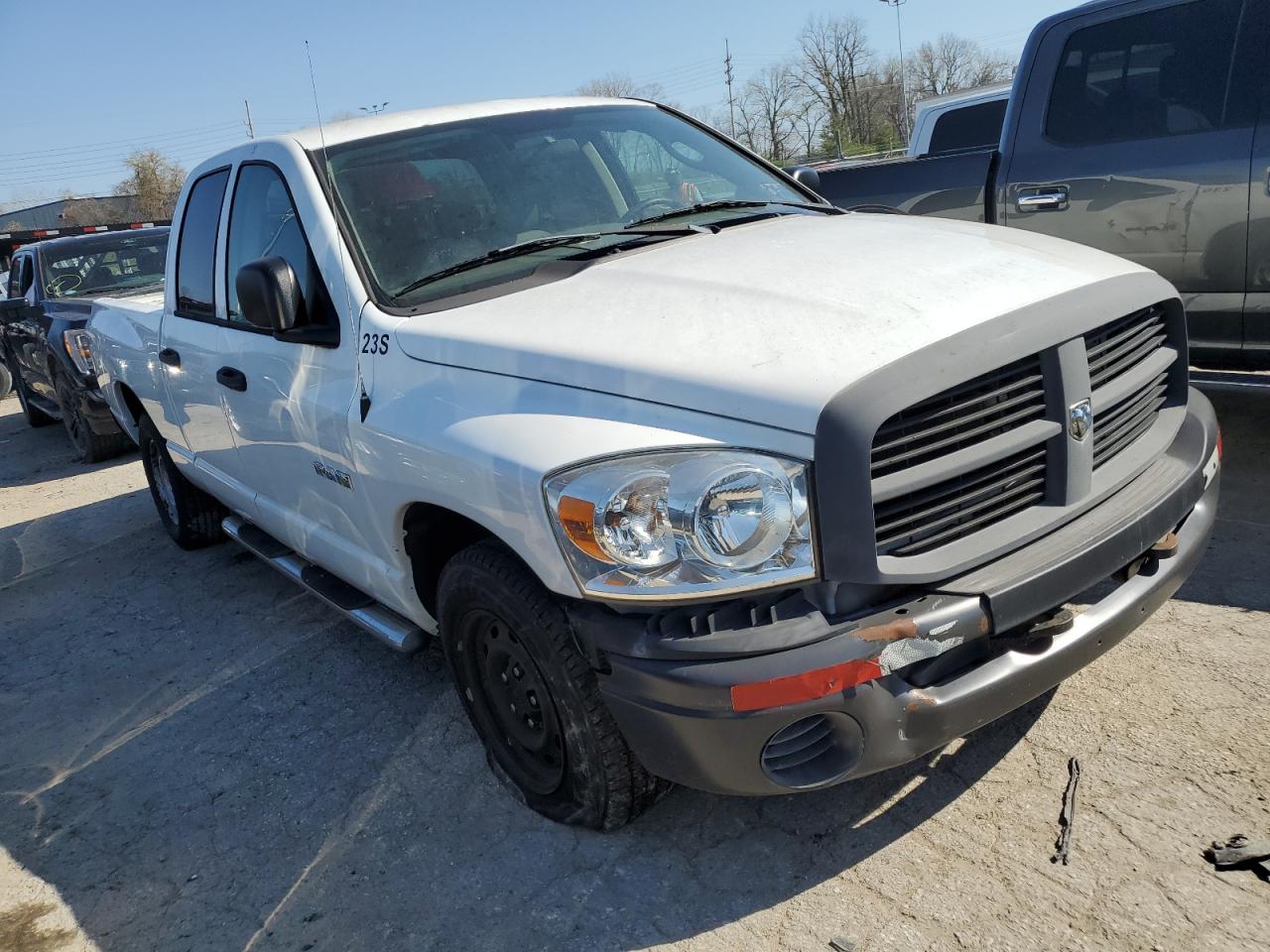 Photo 3 VIN: 1D3HA18N18J203286 - DODGE RAM 