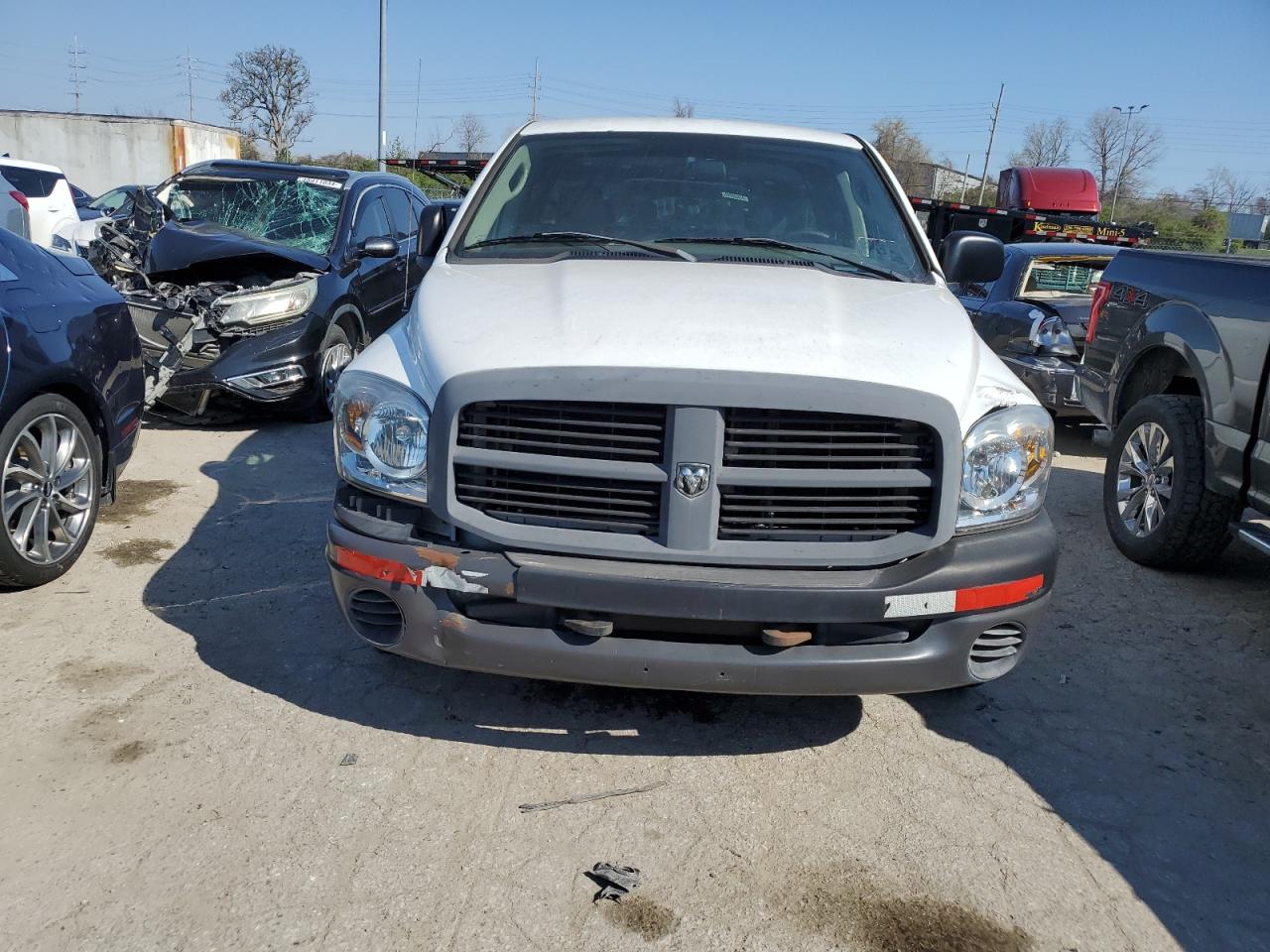 Photo 4 VIN: 1D3HA18N18J203286 - DODGE RAM 