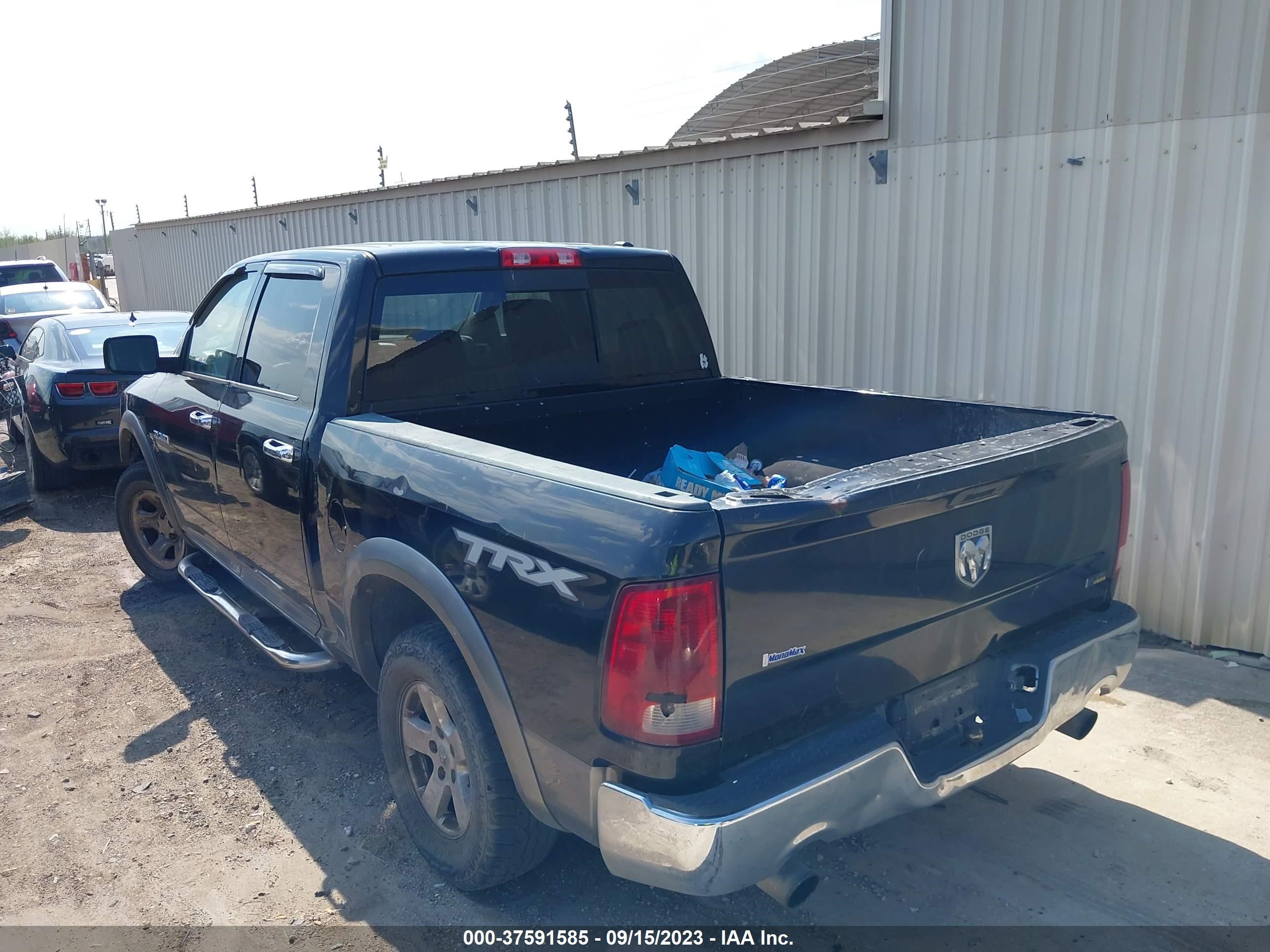 Photo 2 VIN: 1D3HB13P79S752556 - DODGE RAM 