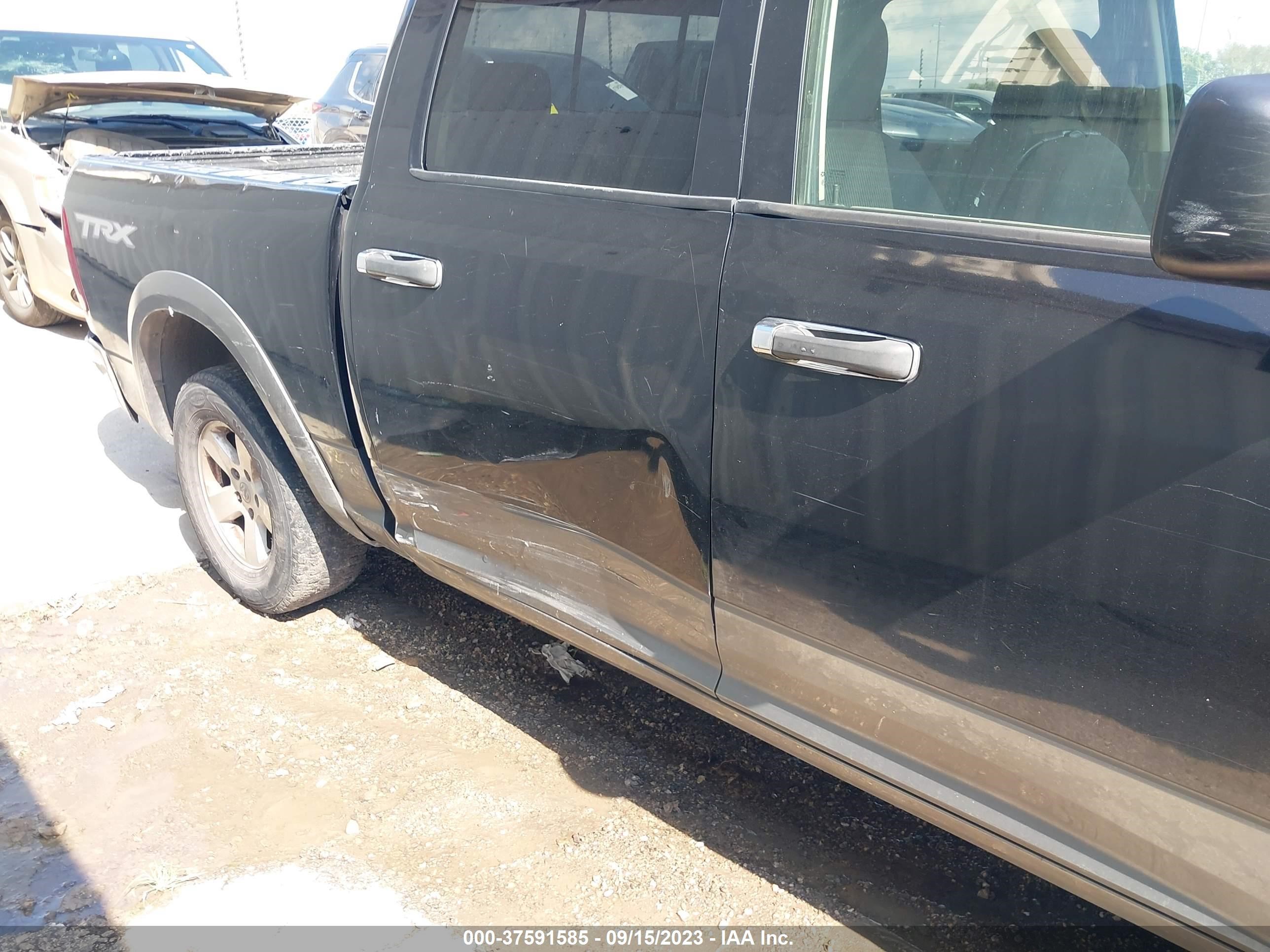 Photo 5 VIN: 1D3HB13P79S752556 - DODGE RAM 