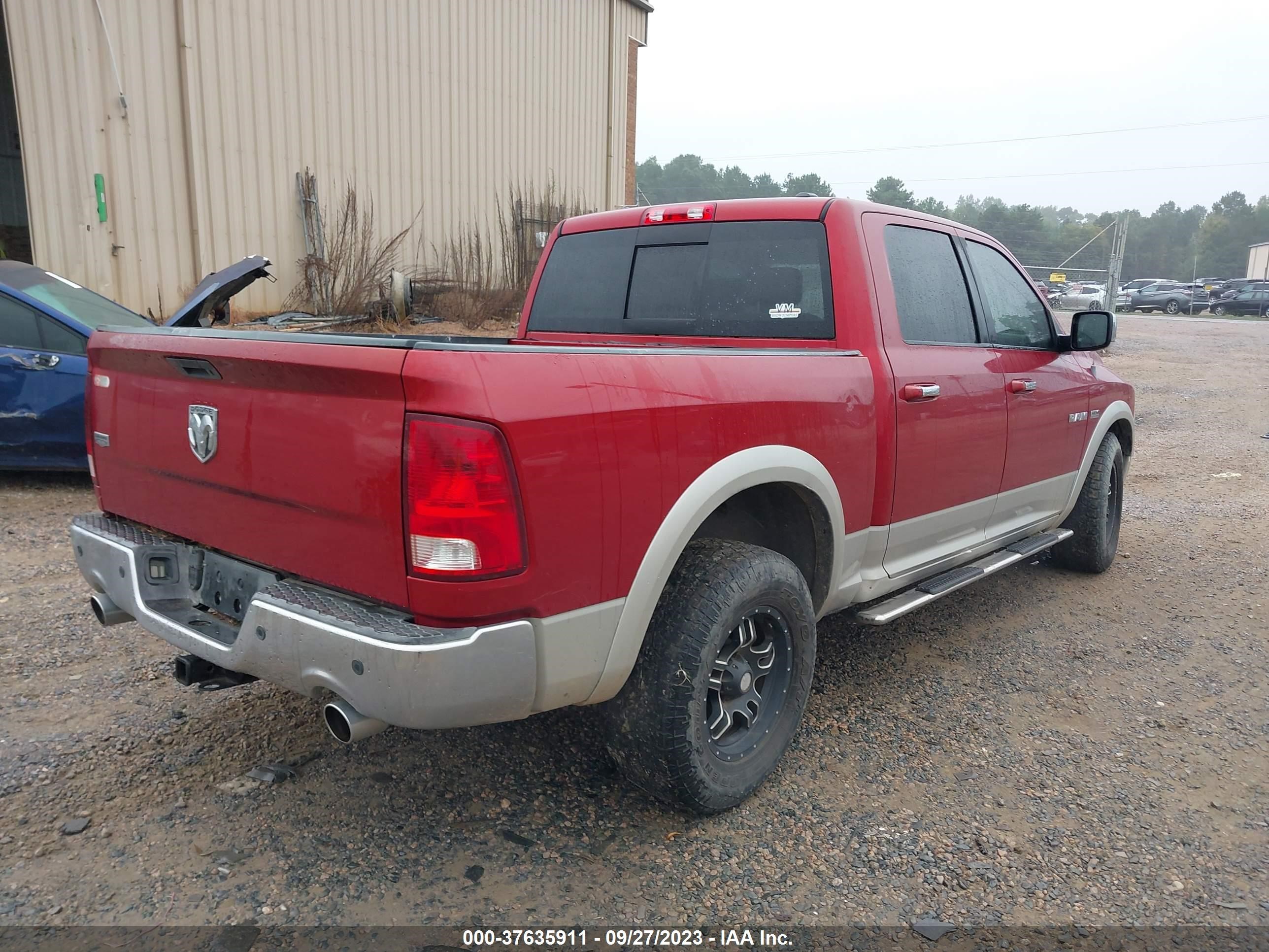 Photo 3 VIN: 1D3HB13T29S749559 - DODGE RAM 