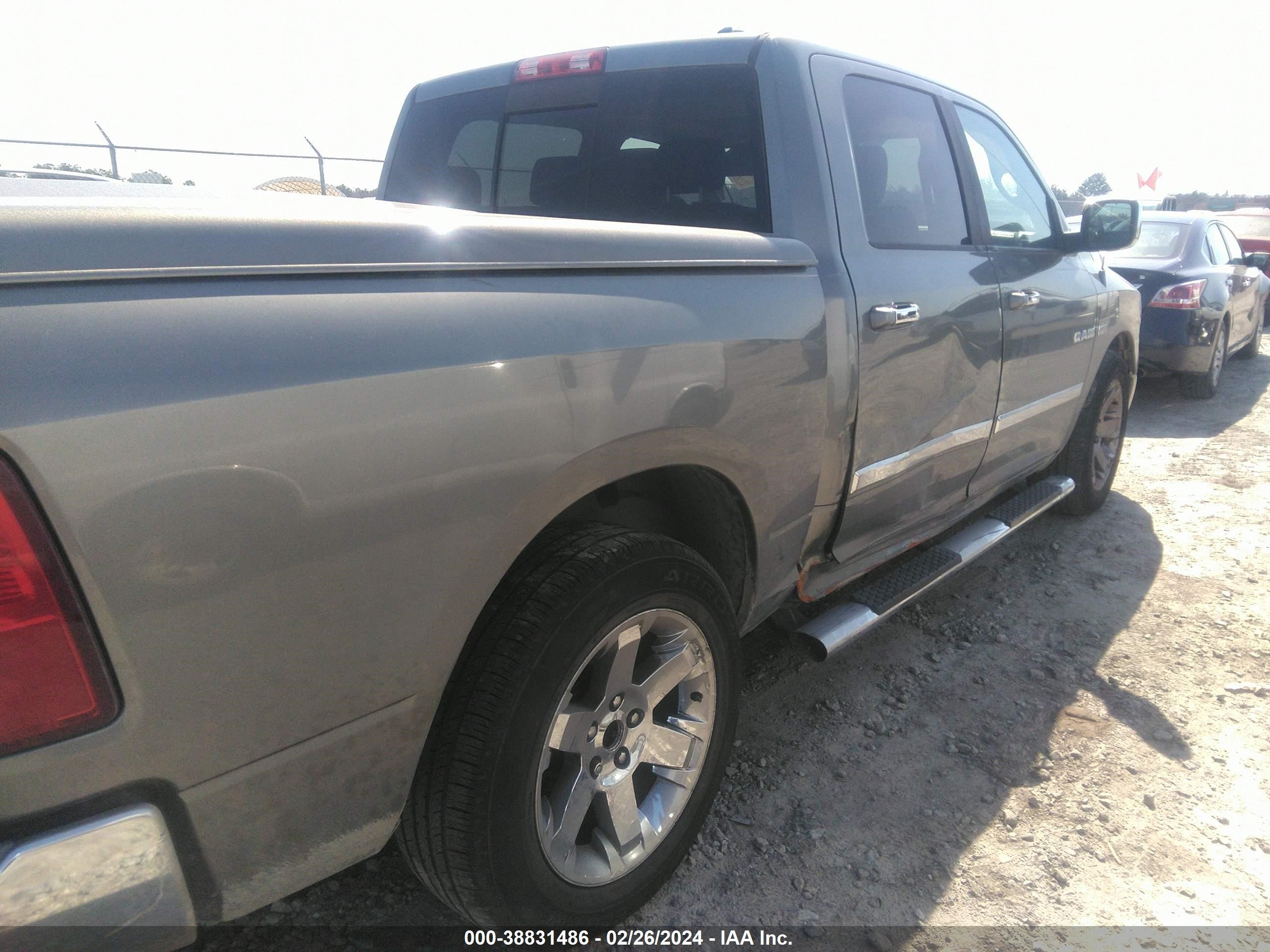 Photo 5 VIN: 1D3HB13T29S773036 - DODGE RAM 