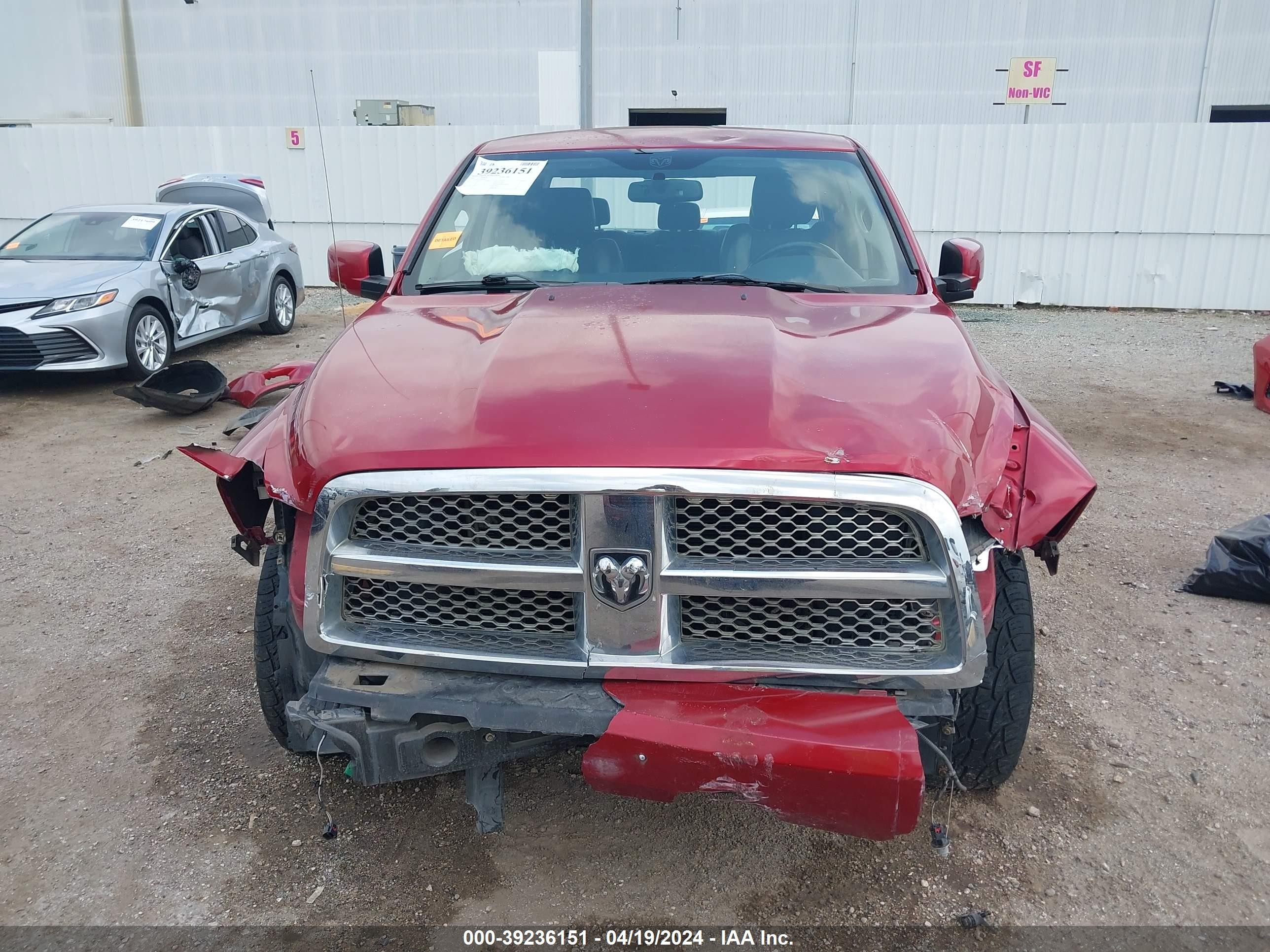 Photo 12 VIN: 1D3HB13T39J505960 - DODGE RAM 