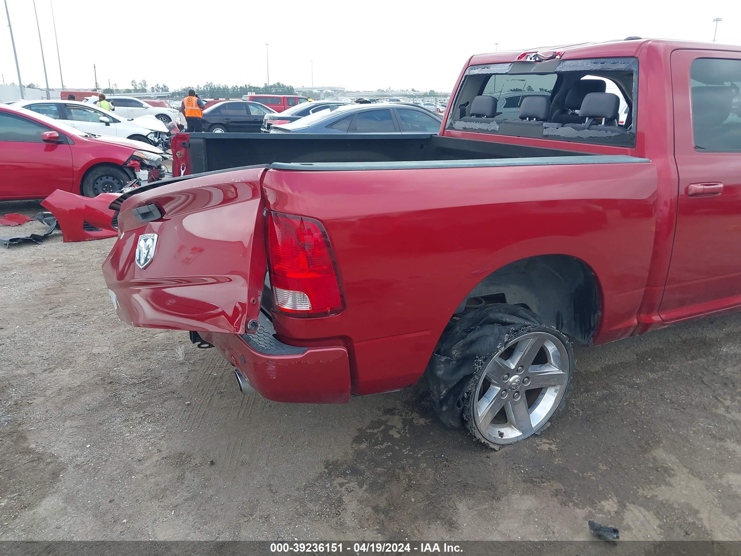 Photo 18 VIN: 1D3HB13T39J505960 - DODGE RAM 