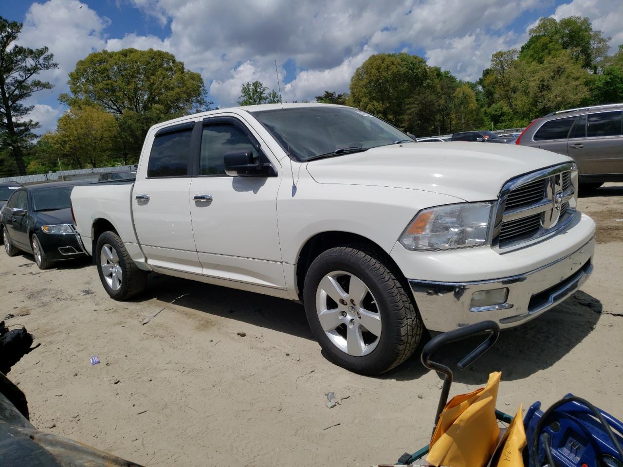 Photo 3 VIN: 1D3HB13T49S701349 - DODGE RAM 