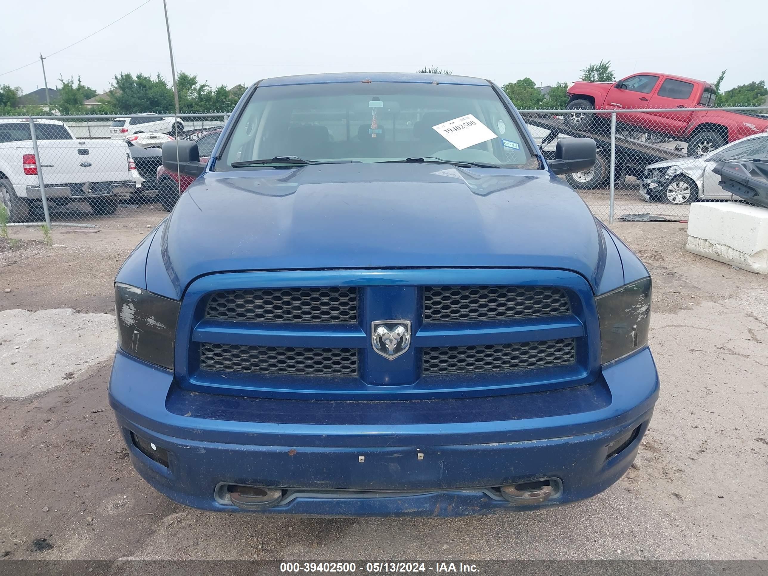 Photo 11 VIN: 1D3HB13T69S789806 - DODGE RAM 