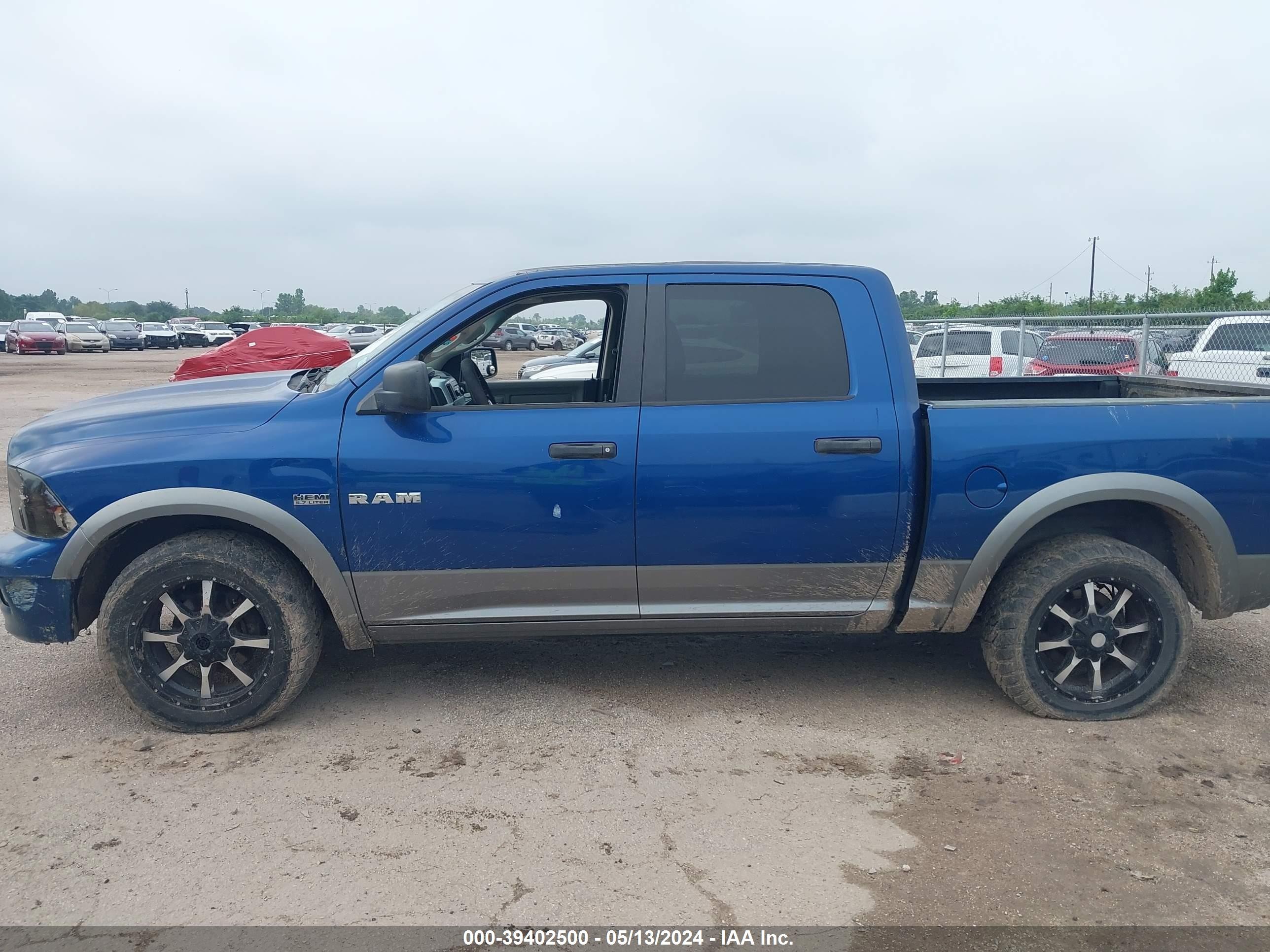 Photo 13 VIN: 1D3HB13T69S789806 - DODGE RAM 