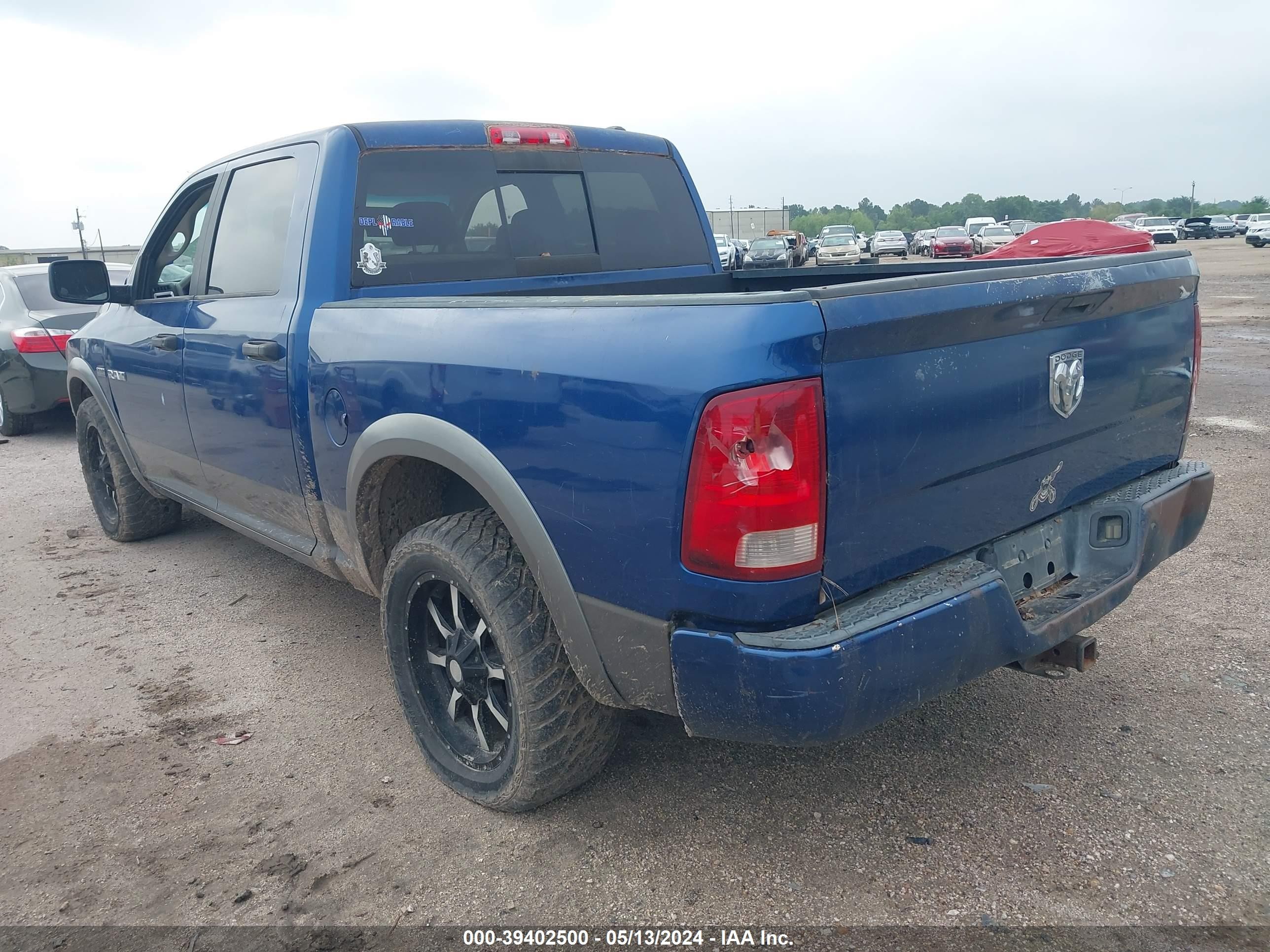 Photo 2 VIN: 1D3HB13T69S789806 - DODGE RAM 