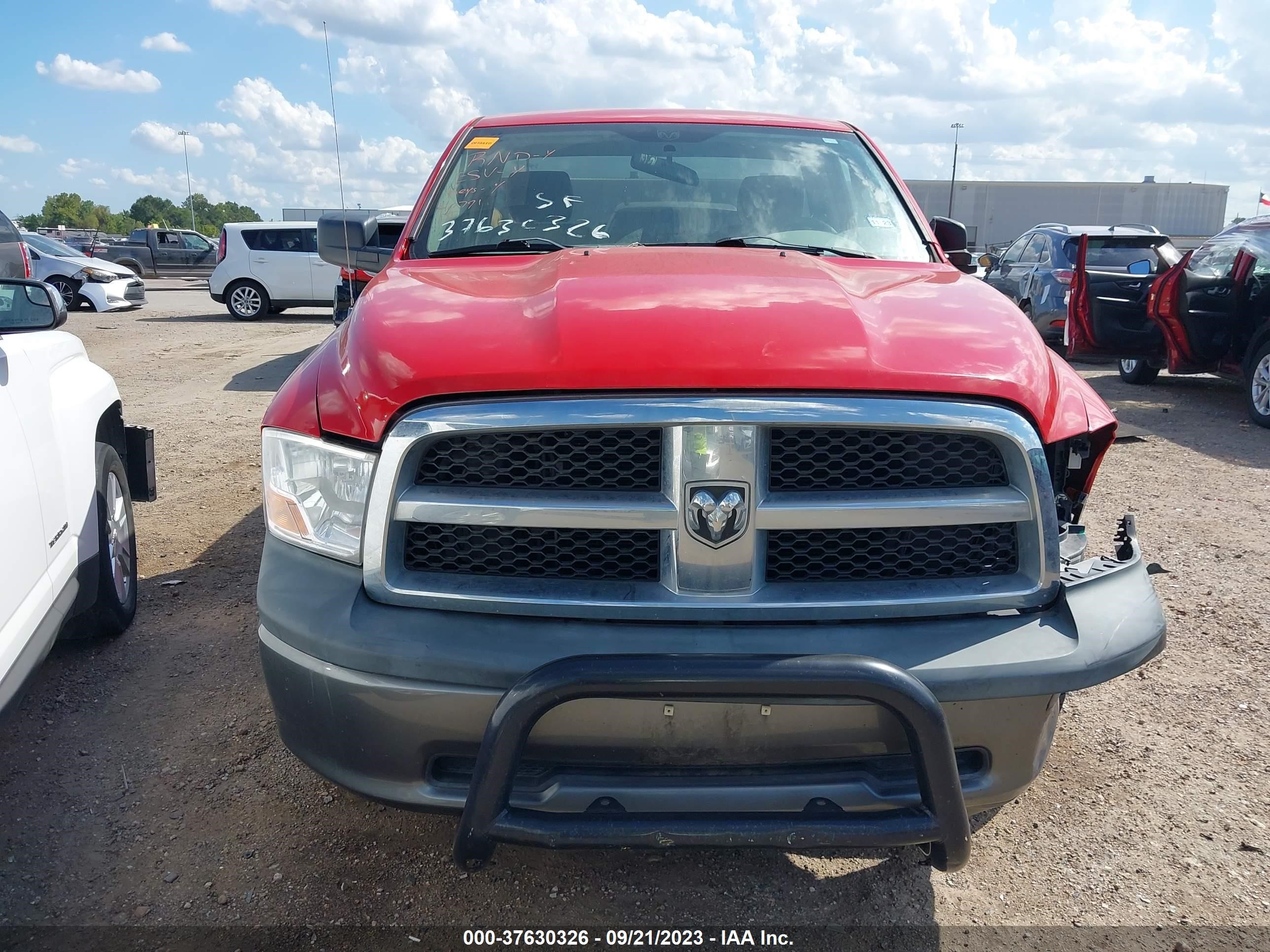 Photo 11 VIN: 1D3HB16K19J526261 - DODGE RAM 