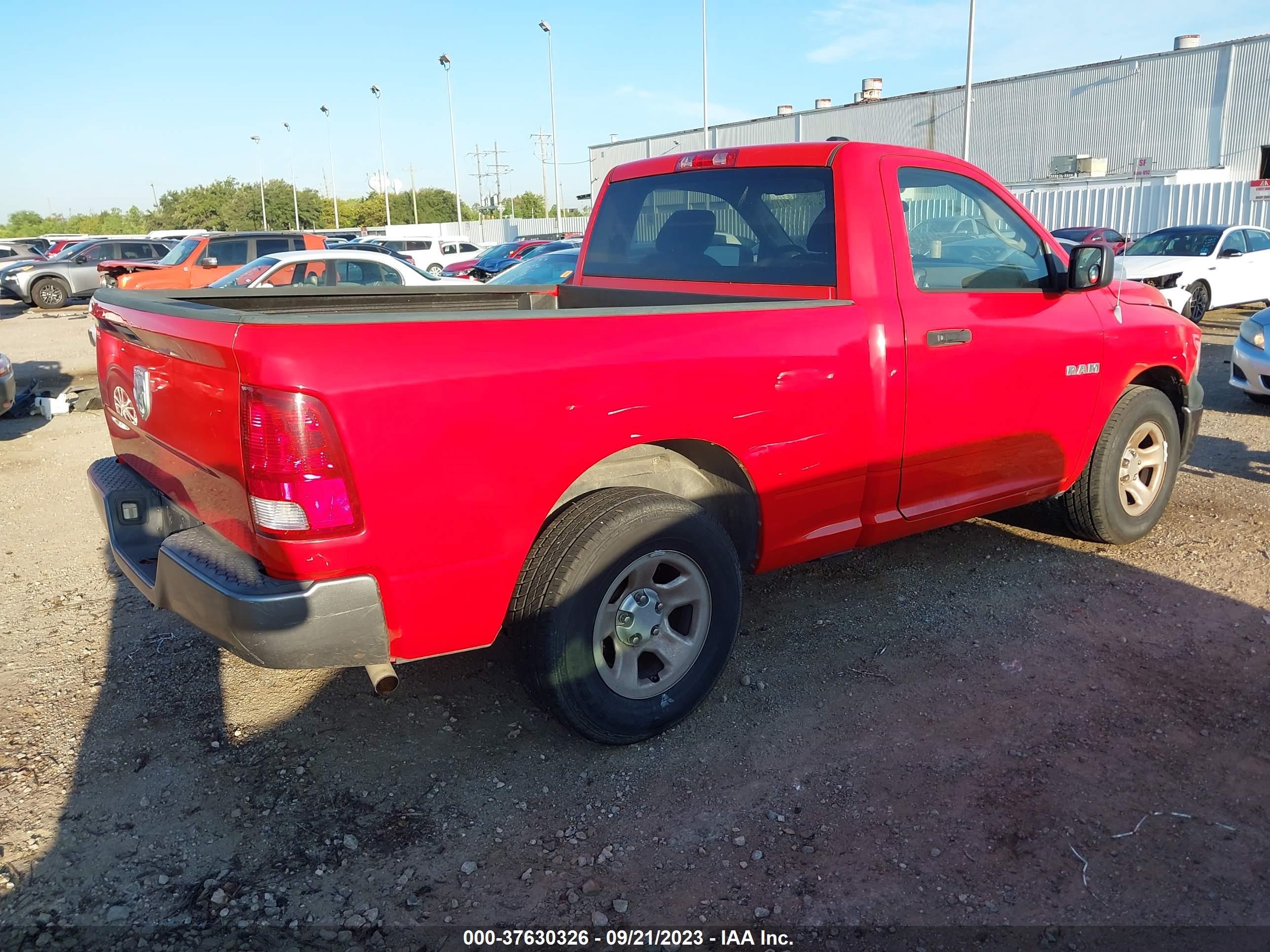 Photo 3 VIN: 1D3HB16K19J526261 - DODGE RAM 