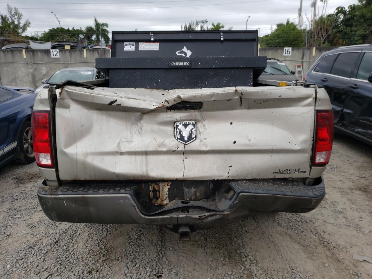 Photo 5 VIN: 1D3HB16K89J517637 - DODGE RAM 