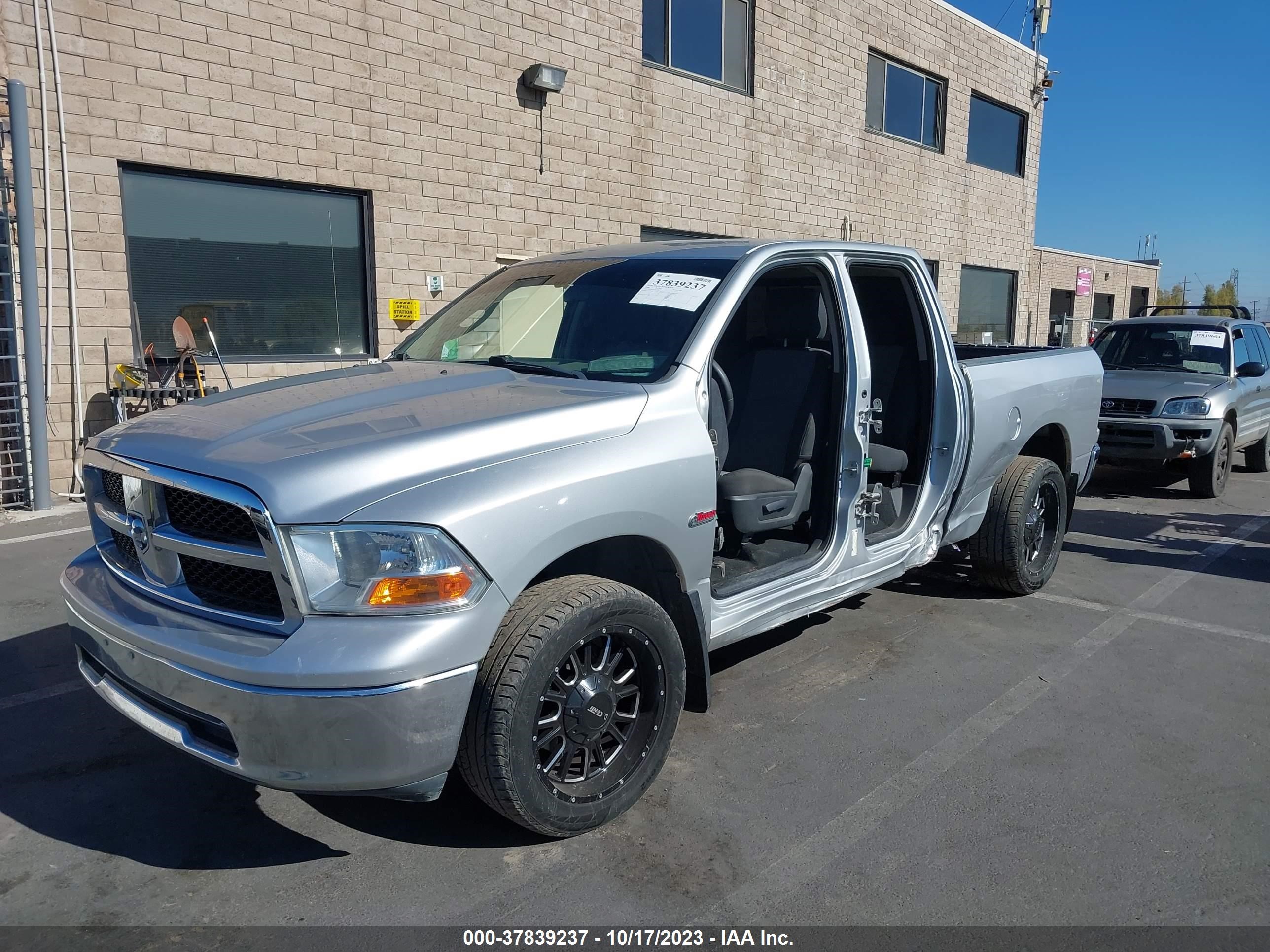 Photo 1 VIN: 1D3HB18P09S728477 - DODGE RAM 